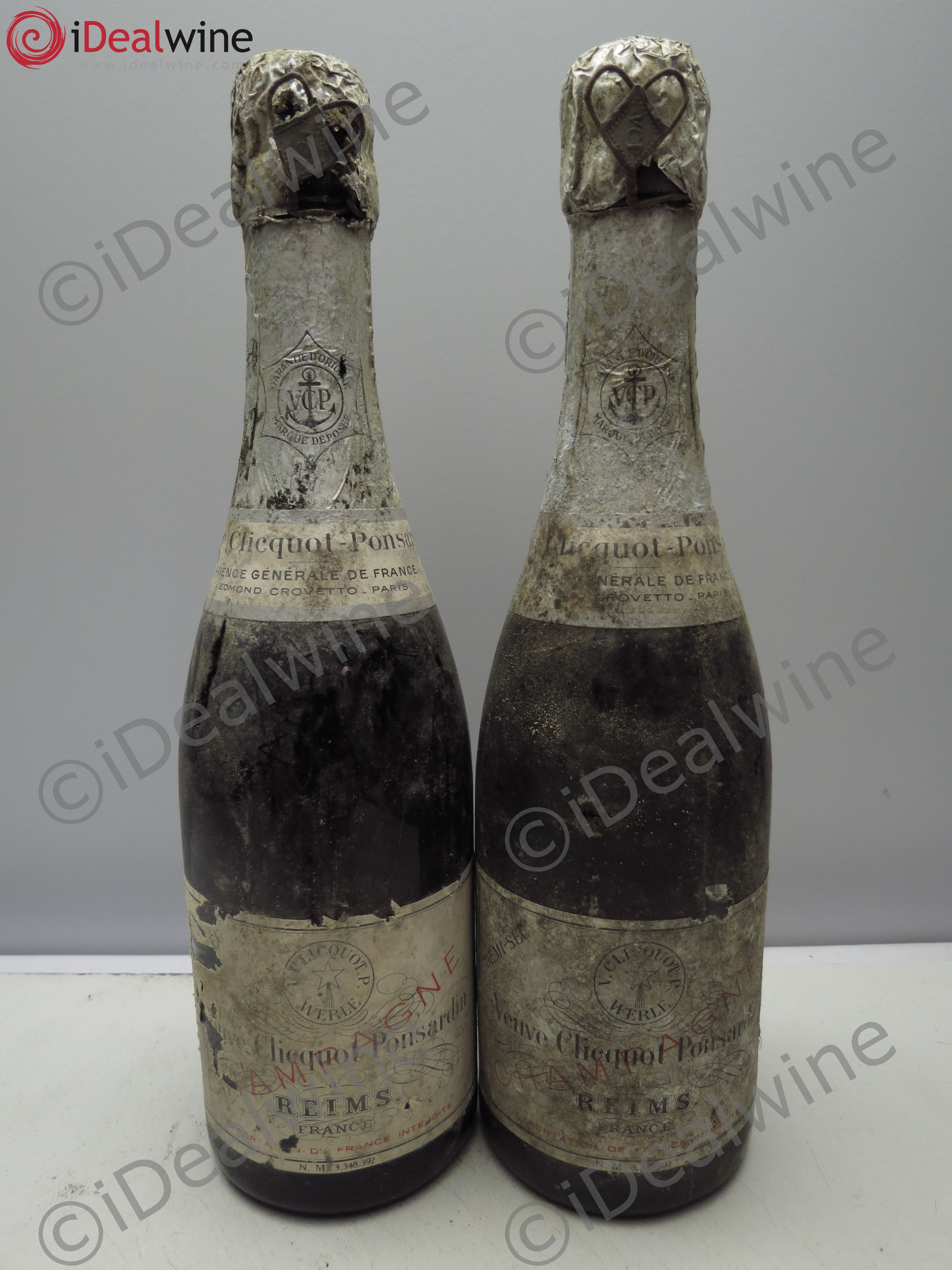 Champagne Veuve Clicquot Ponsardin demi-sec (sans prix de reserve/no reserve) - Lot of 2 half-bottles - 0