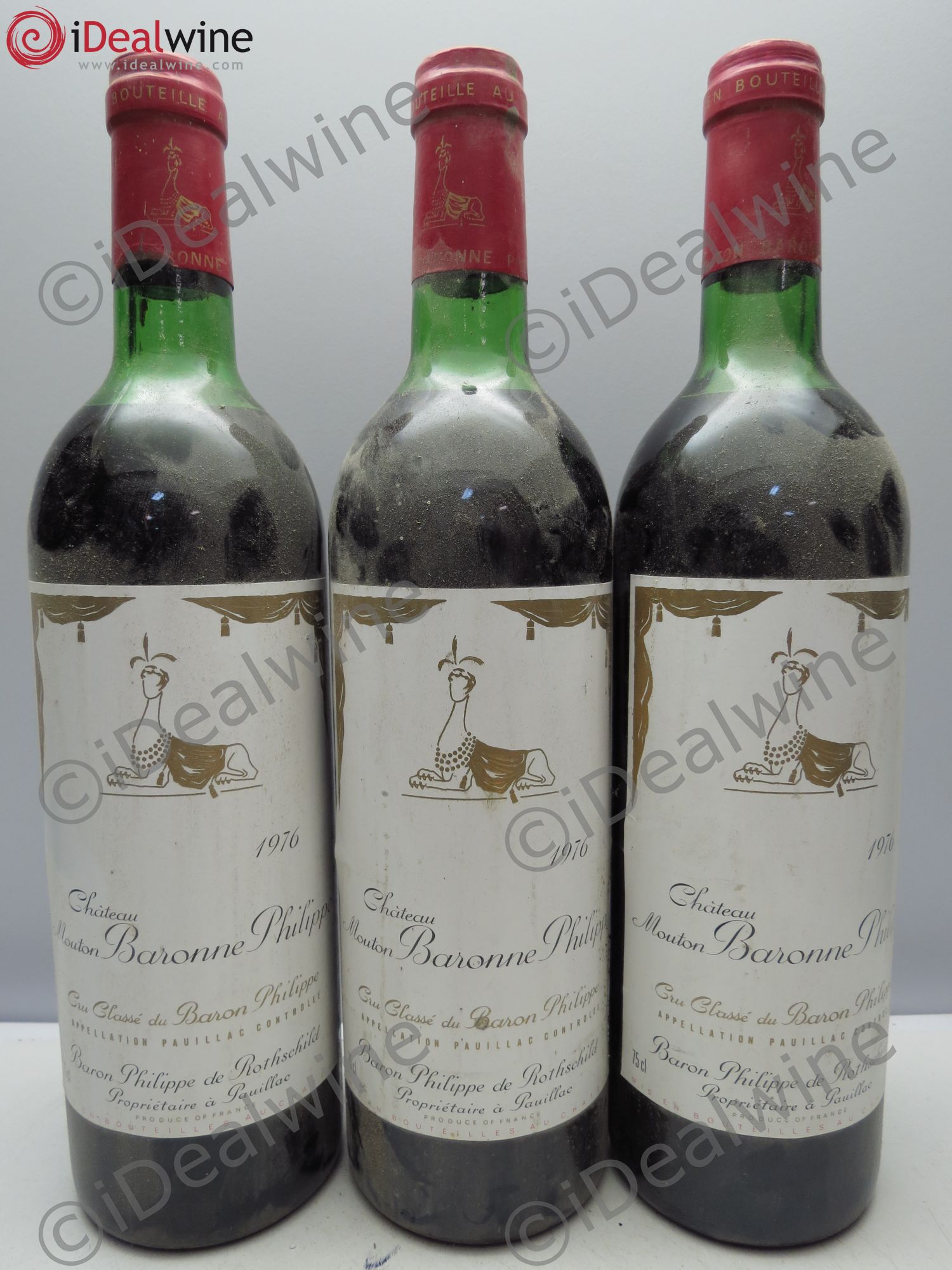 Château d' Armailhac - Mouton Baron(ne) Philippe 5ème Grand Cru Classé 1976 - Lot de 3 bouteilles - 0
