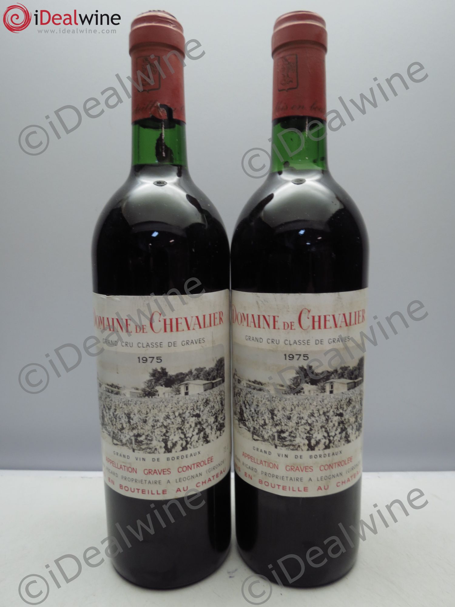 Domaine de Chevalier Cru Classé de Graves (sans prix de réserve / no reserve) 1975 - Posten von 2 Flaschen - 0