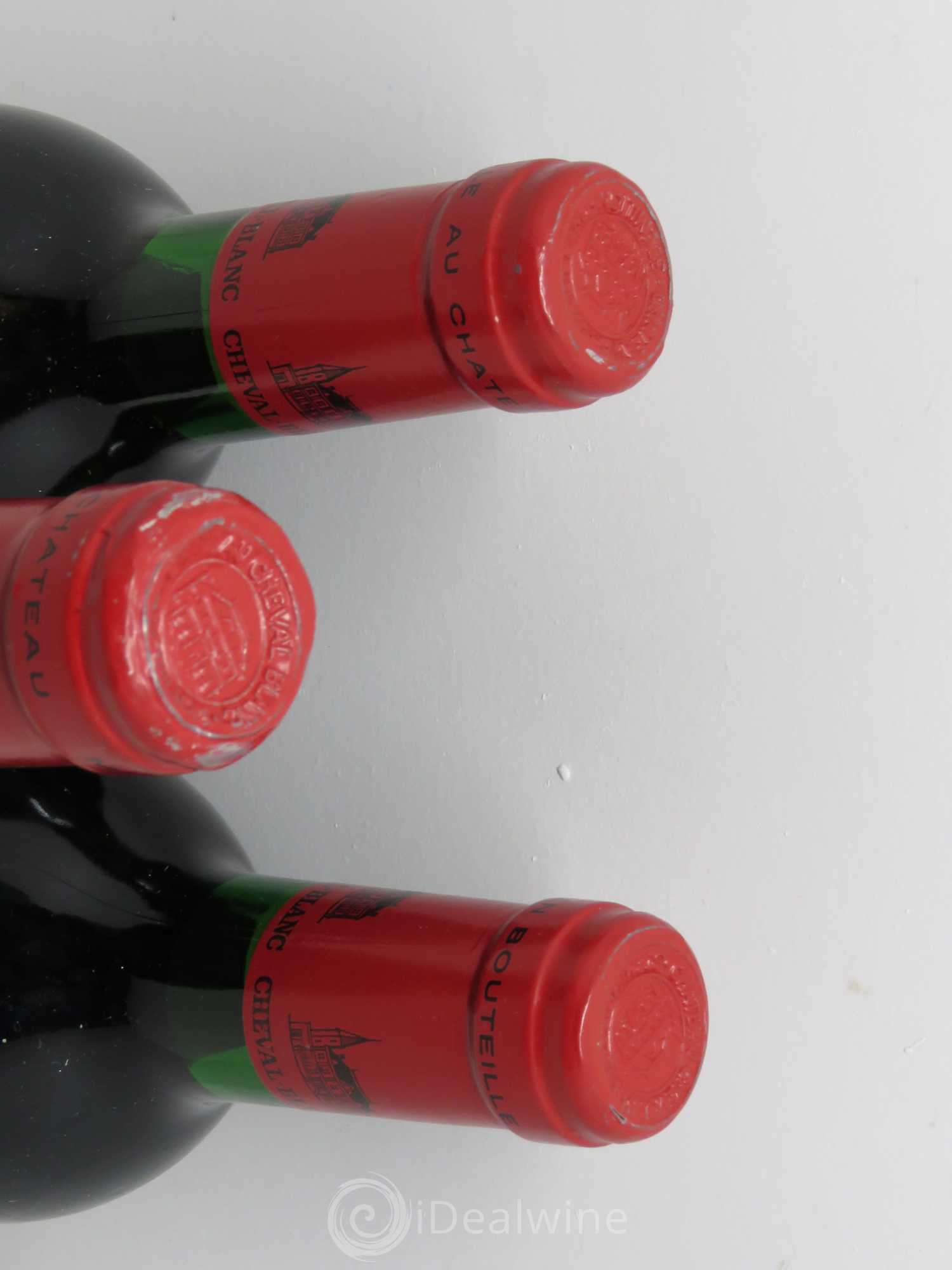 Château Cheval Blanc 1er Grand Cru Classé A 1982 - Lot de 3 bouteilles - 1