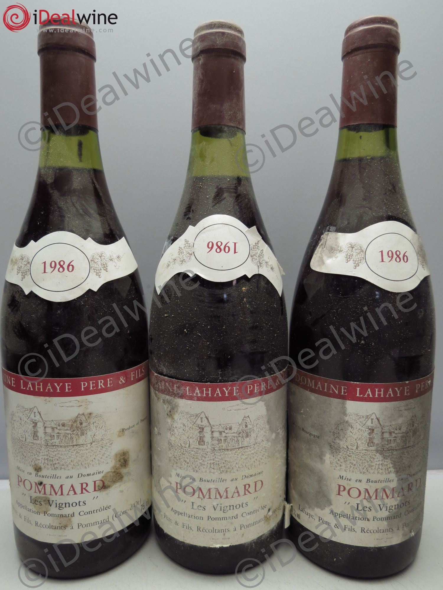 Pommard 1er Cru Domaine Delahaye (1 coll. à l'envers) 1986 - Posten von 3 Flaschen - 0