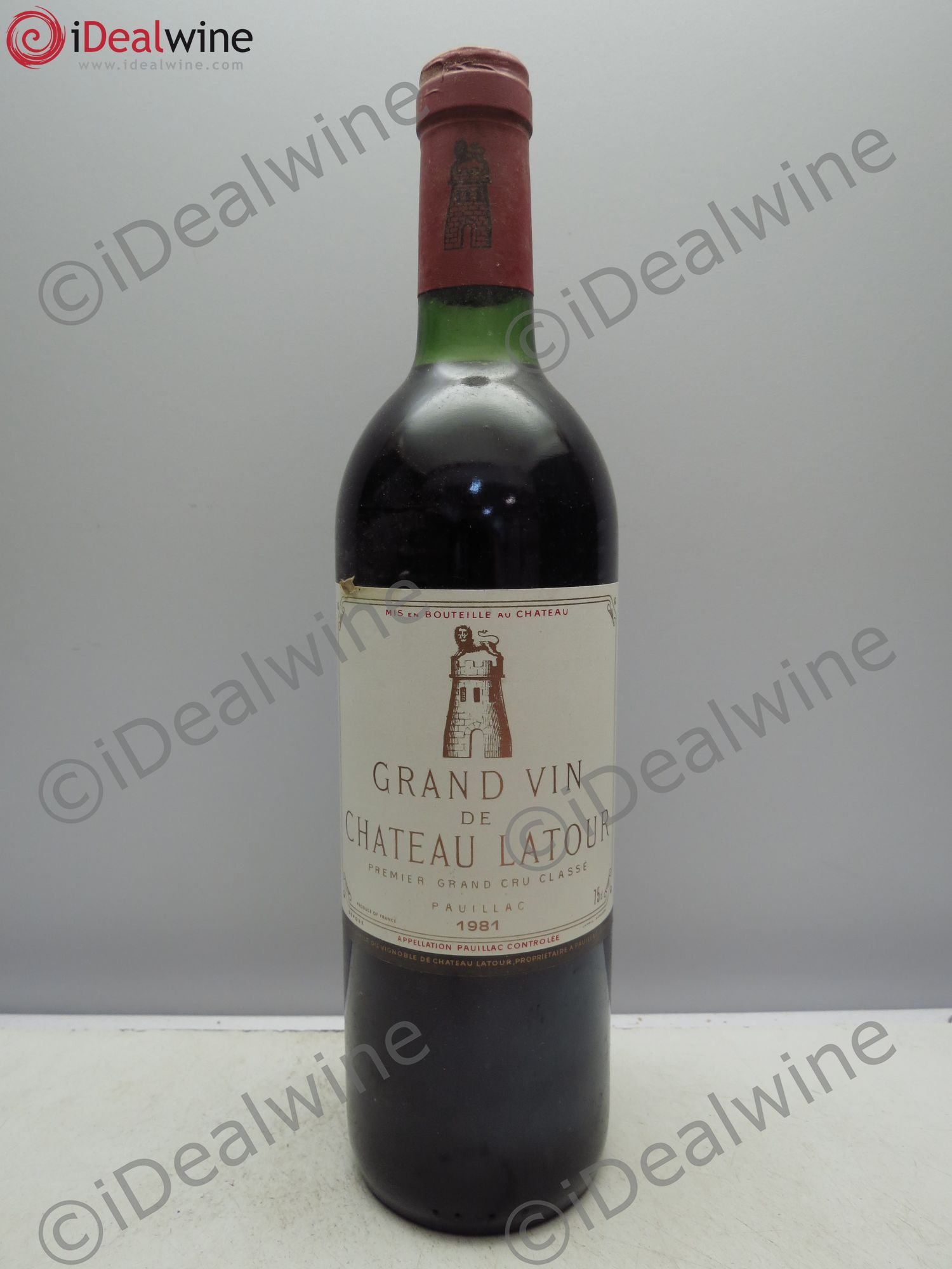 Château Latour 1er Grand Cru Classé (Traces de papier de soie) 1981 - Posten von 1 Flasche - 0