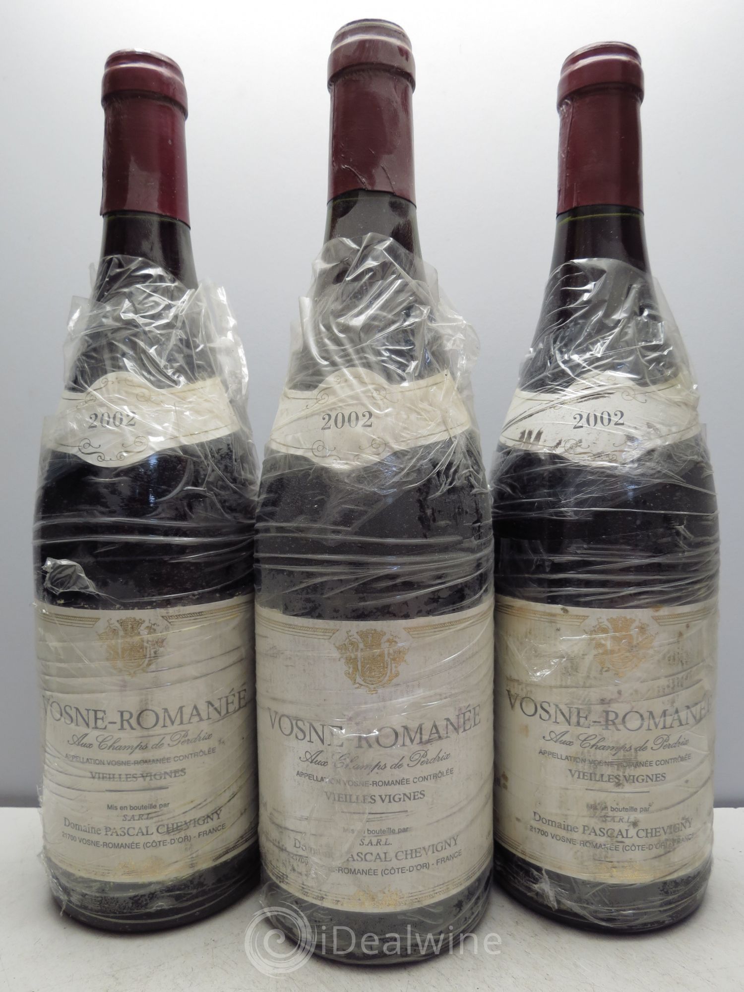 Vosne-Romanée Aux champs Perdrix Vieilles Vignes 2002 - Posten von 3 Flaschen - 0