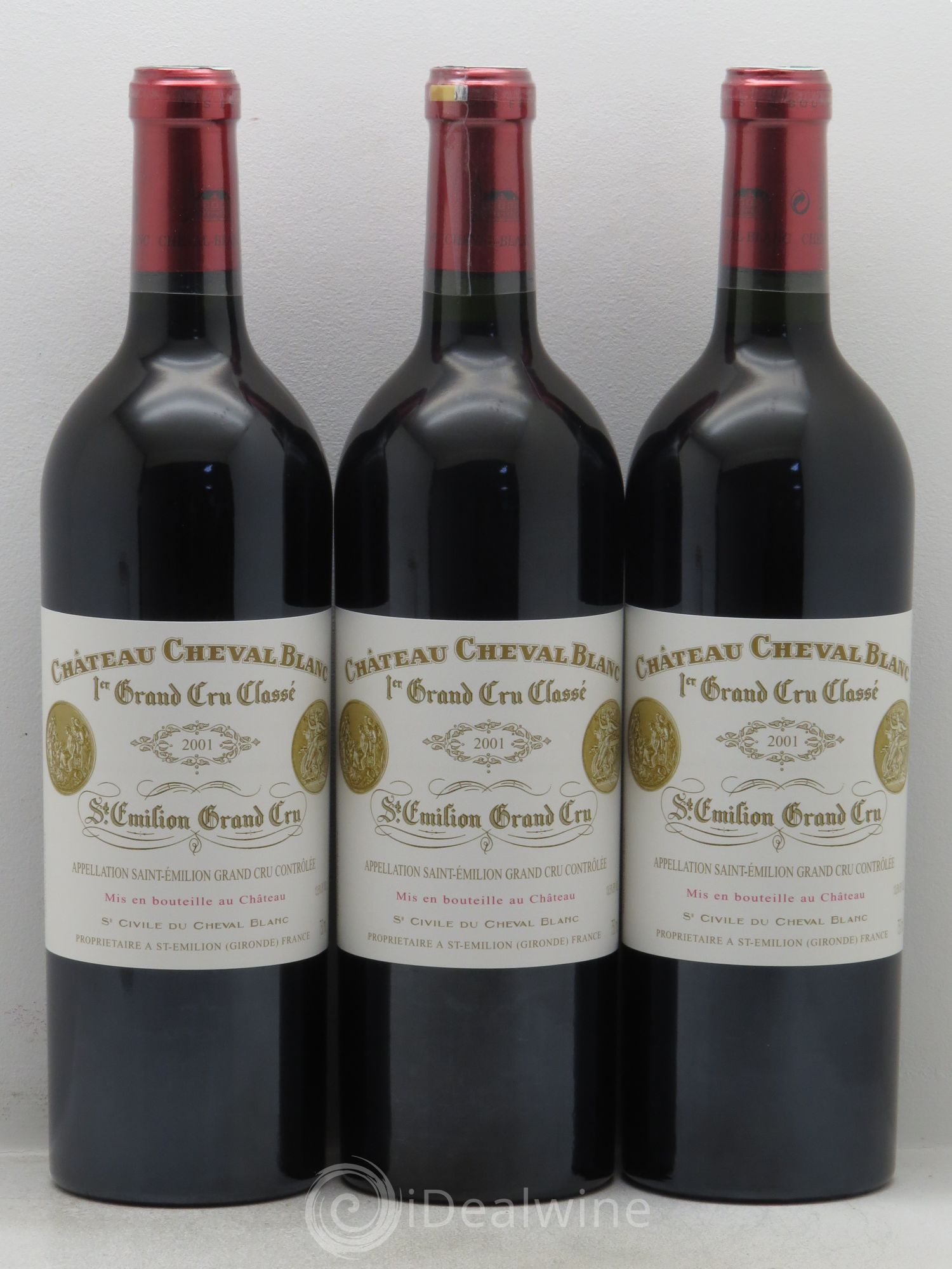 Château Cheval Blanc 1er Grand Cru Classé A 2001 - Lot de 3 bouteilles - 0