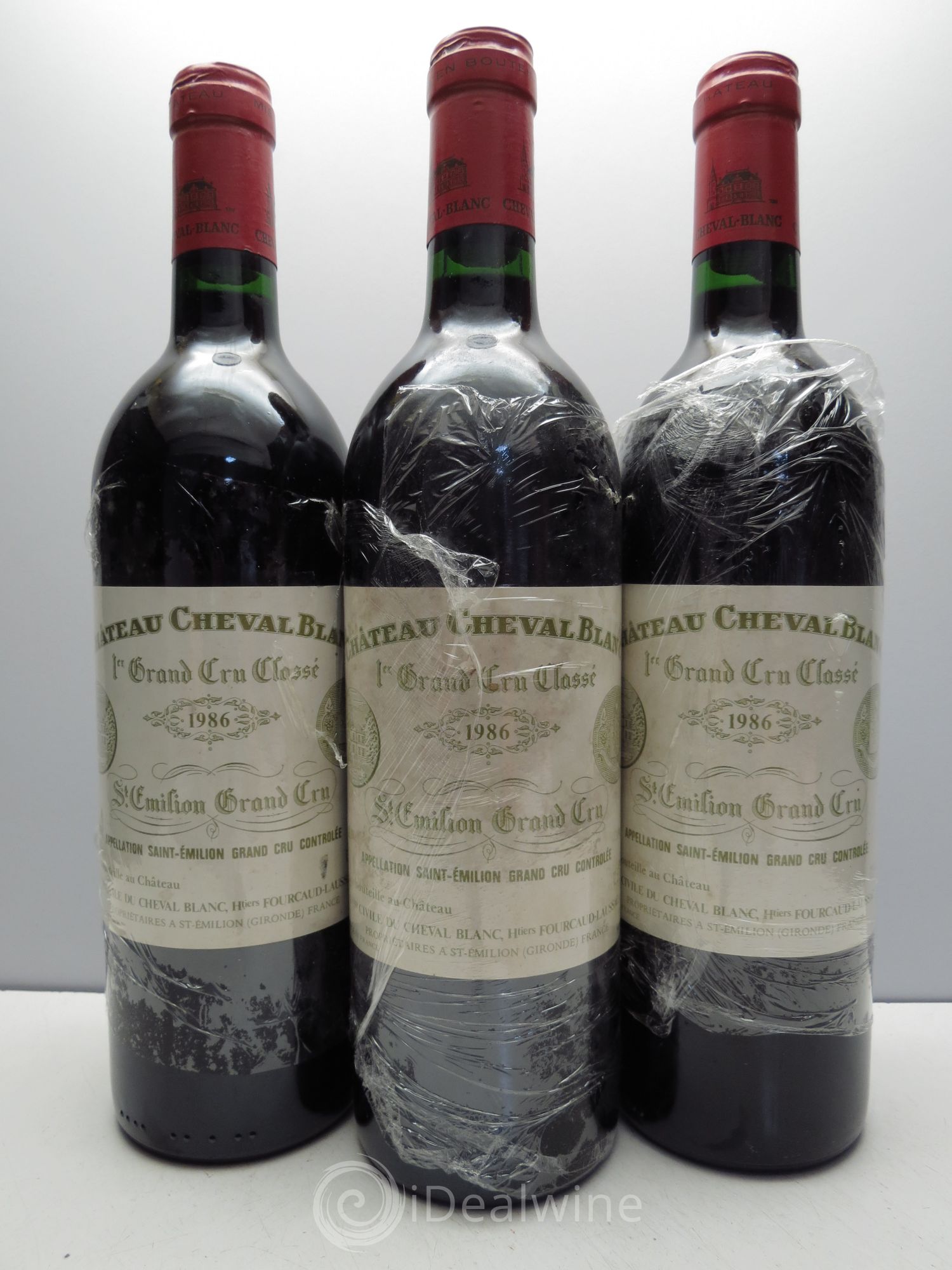 Château Cheval Blanc 1er Grand Cru Classé A 1986 - Lot de 3 bouteilles - 0