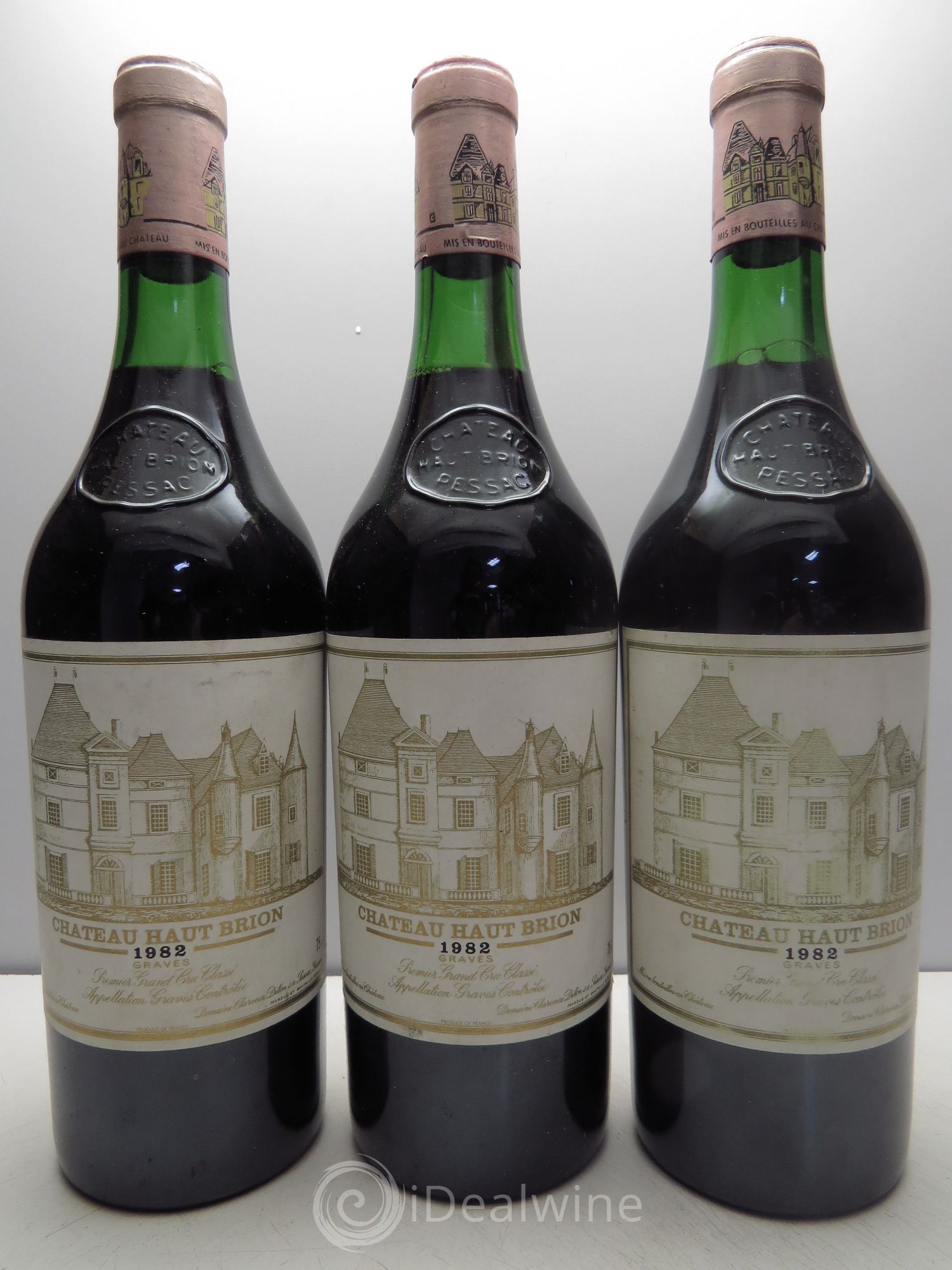 Château Haut Brion 1er Grand Cru Classé 1982 - Lot de 3 bouteilles - 0