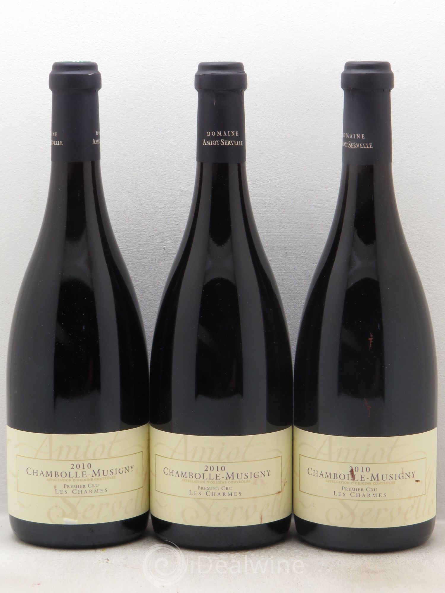 Chambolle-Musigny 1er Cru Domaine Amiot-Servelle 2010 - Posten von 3 Flaschen - 0