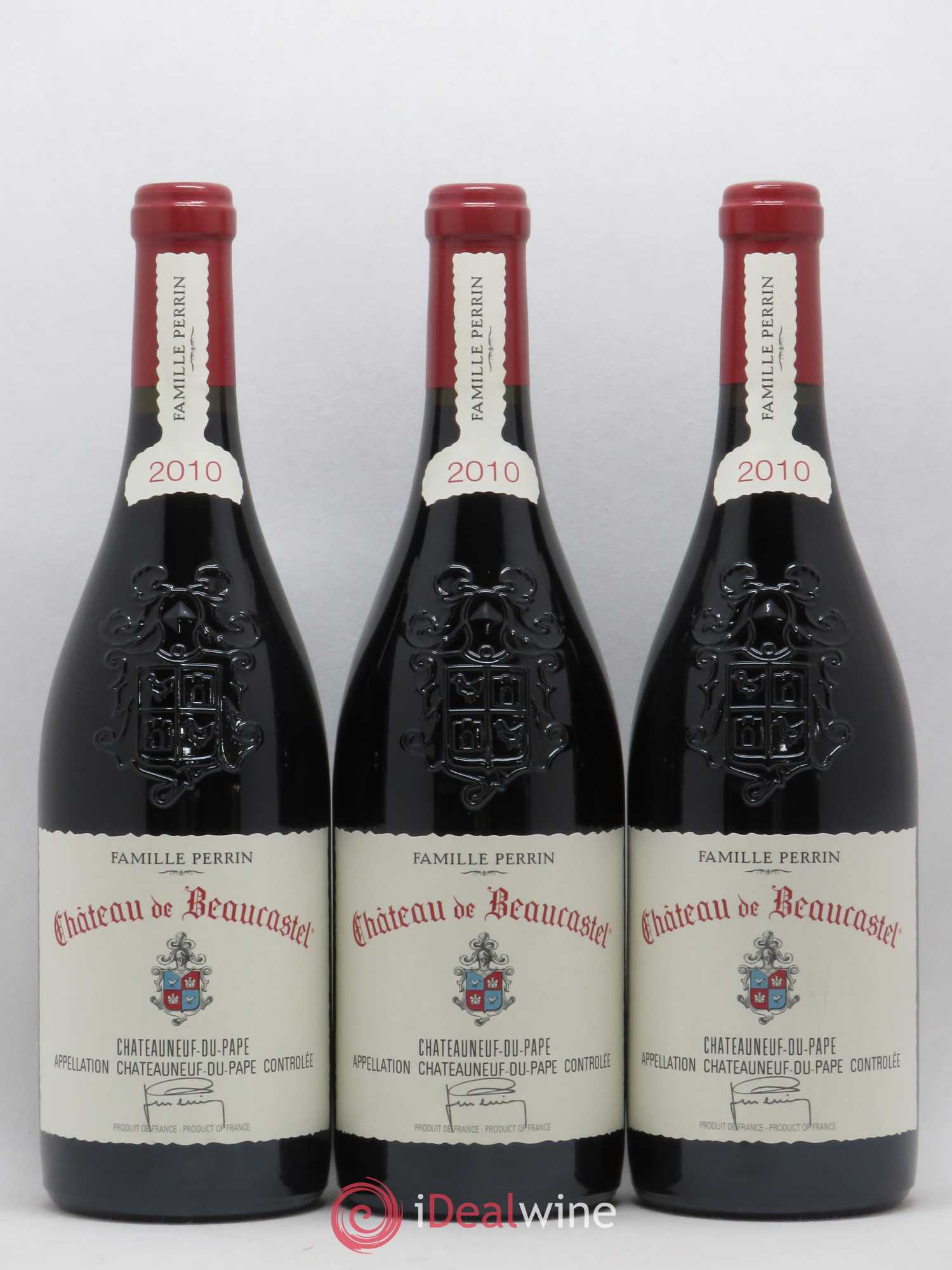 Châteauneuf-du-Pape Château de Beaucastel Famille Perrin 2010 - Lot de 3 bouteilles - 0