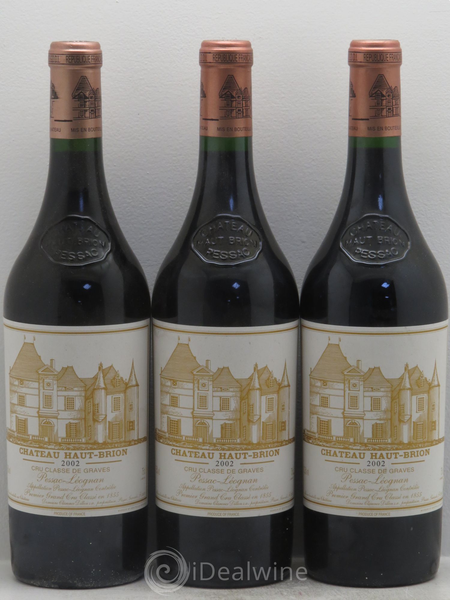 Château Haut Brion 1er Grand Cru Classé 2002 - Lot de 3 bouteilles - 0