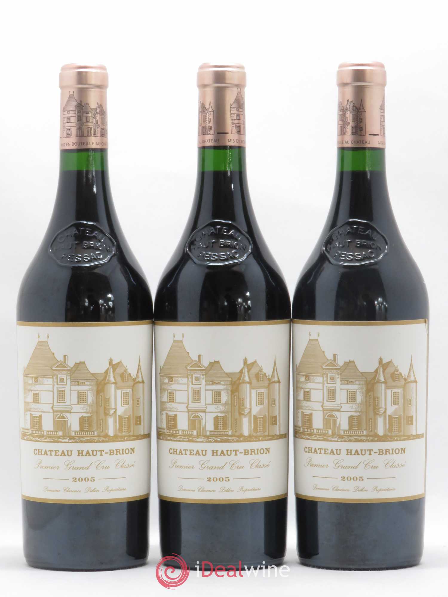 Château Haut Brion 1er Grand Cru Classé 2005 - Lot de 3 bouteilles - 0