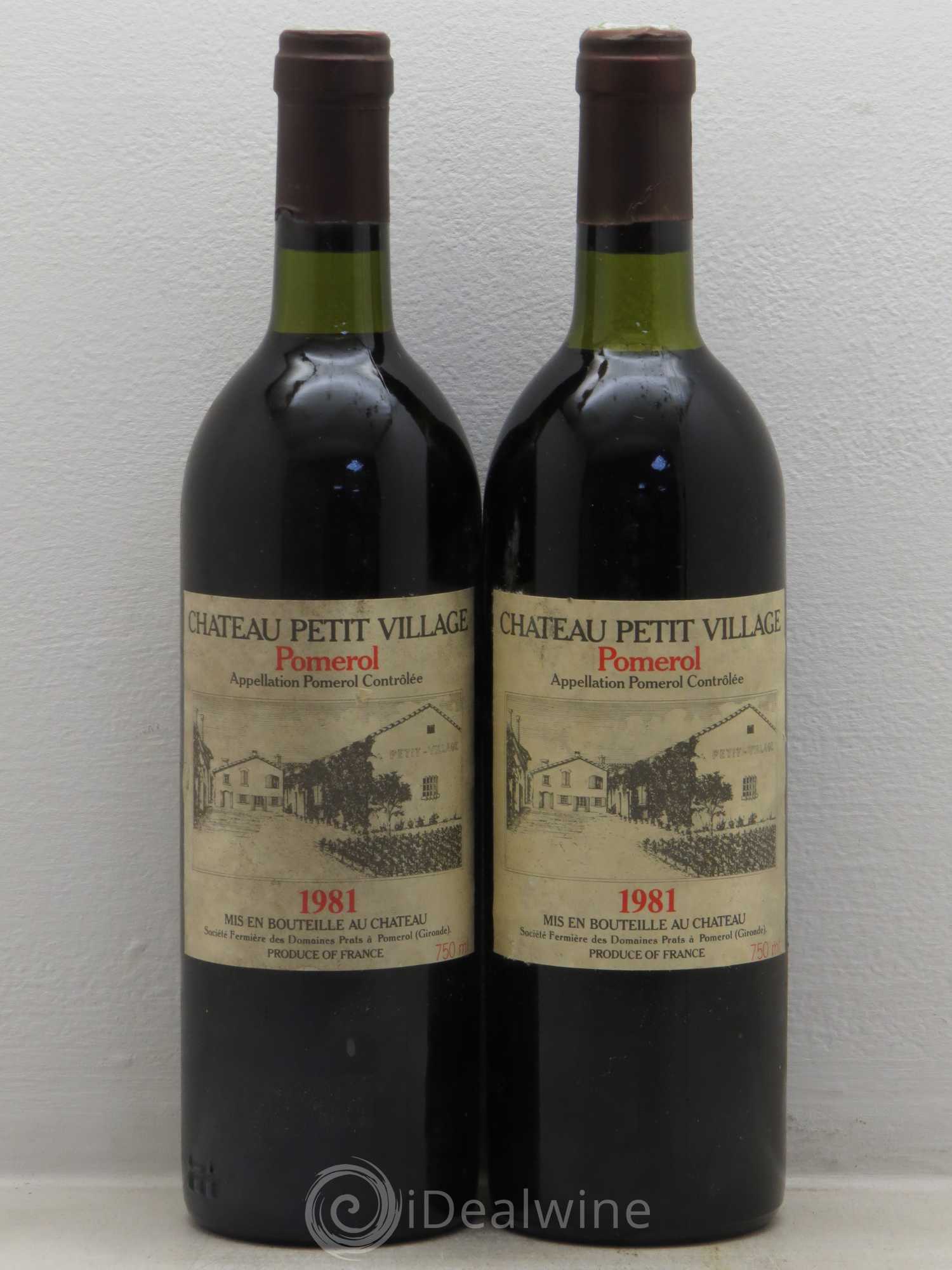 Château Petit Village (sans prix de réserve) 1981 - Lot de 2 bouteilles - 0