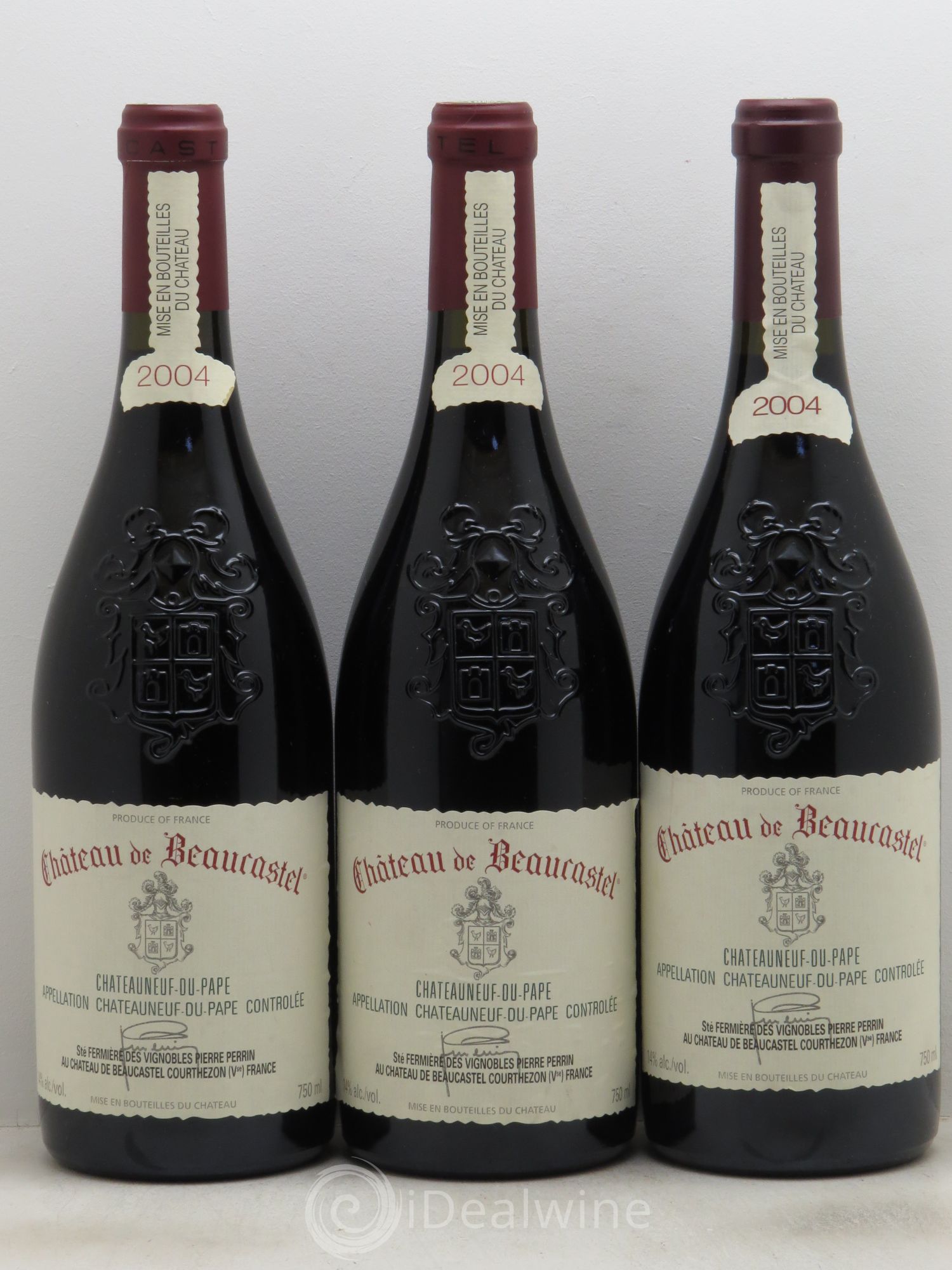 Châteauneuf-du-Pape Château de Beaucastel Famille Perrin 2004 - Lot de 3 bouteilles - 0
