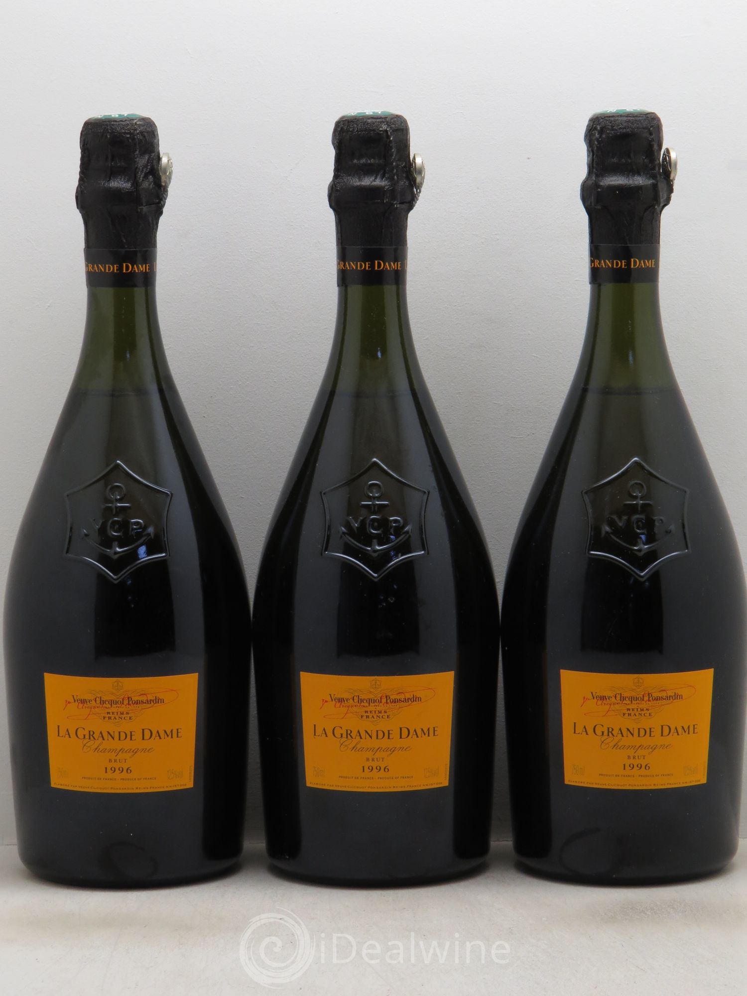 La Grande Dame Veuve Clicquot 1996 - Lot de 3 bouteilles - 0