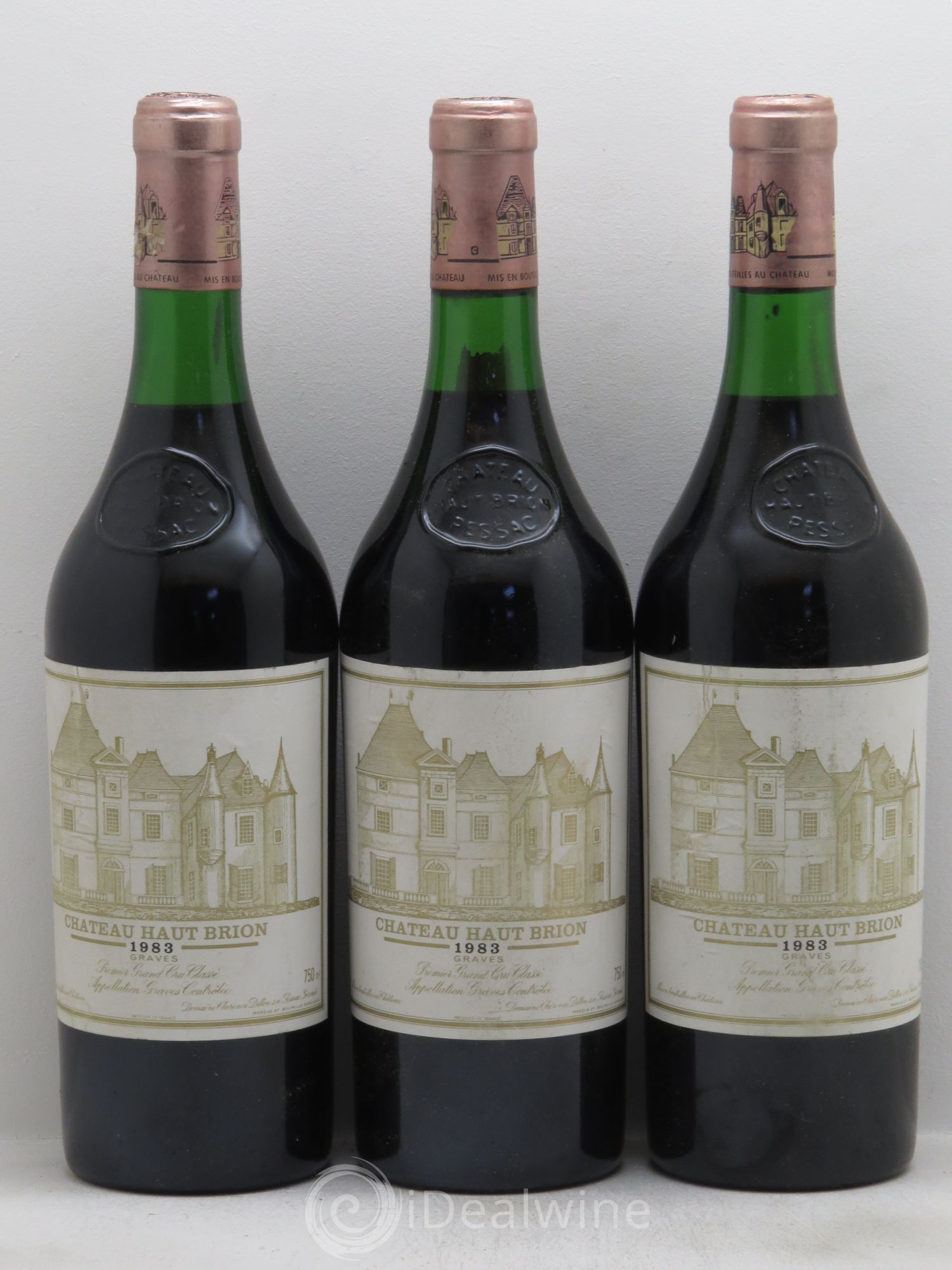 Château Haut Brion 1er Grand Cru Classé 1983 - Lot de 3 bouteilles - 0