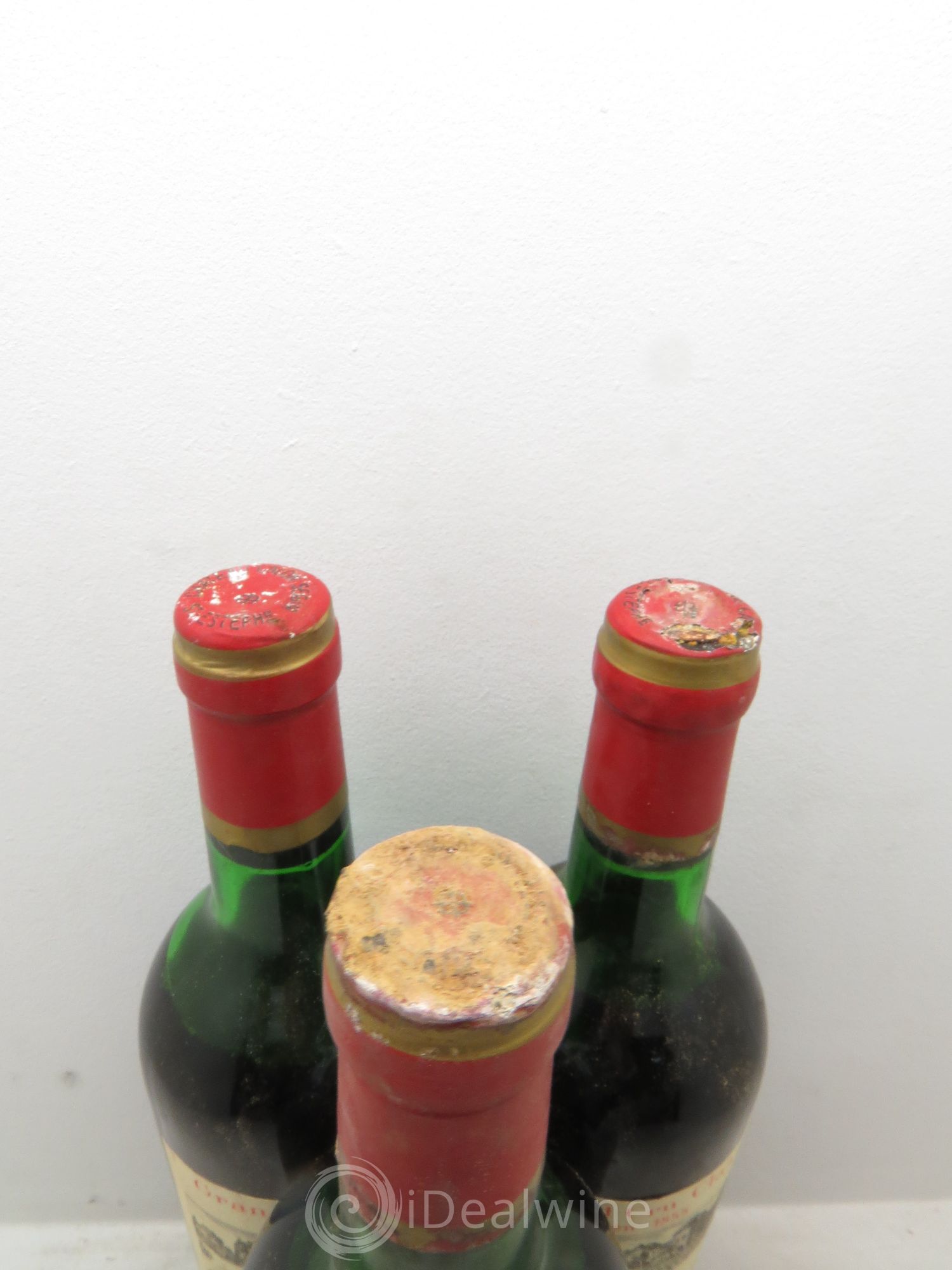 Château Calon Ségur 3ème Grand Cru Classé 1975 - Lot de 3 bouteilles - 1