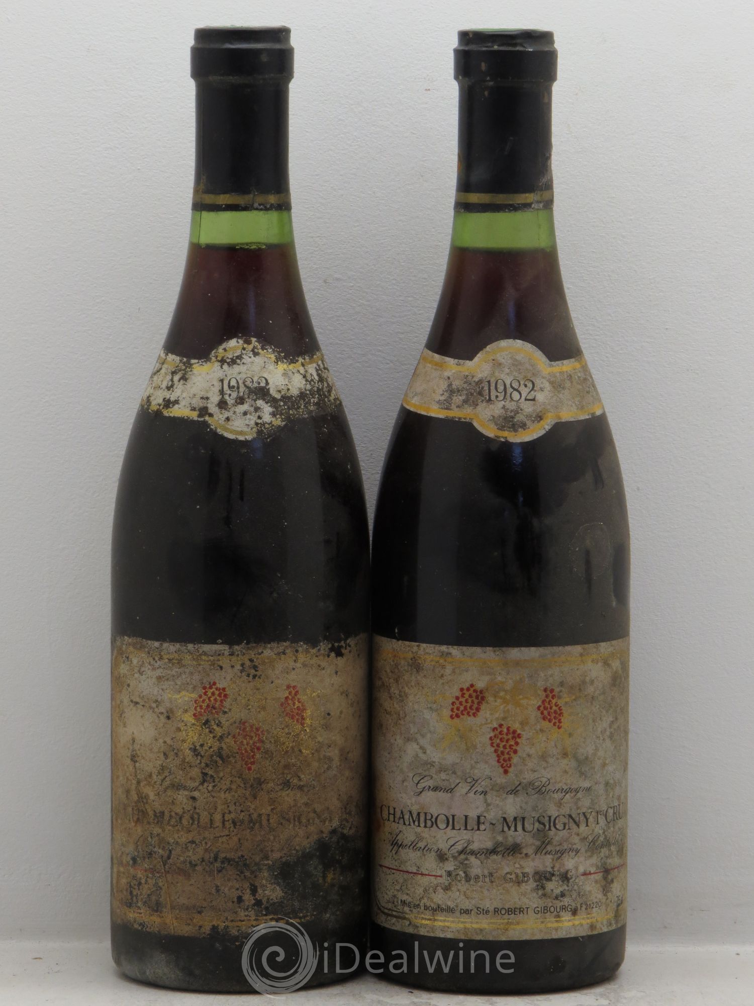 Chambolle-Musigny 1er Cru Domaine Gibourg 1982 - Posten von 2 Flaschen - 0