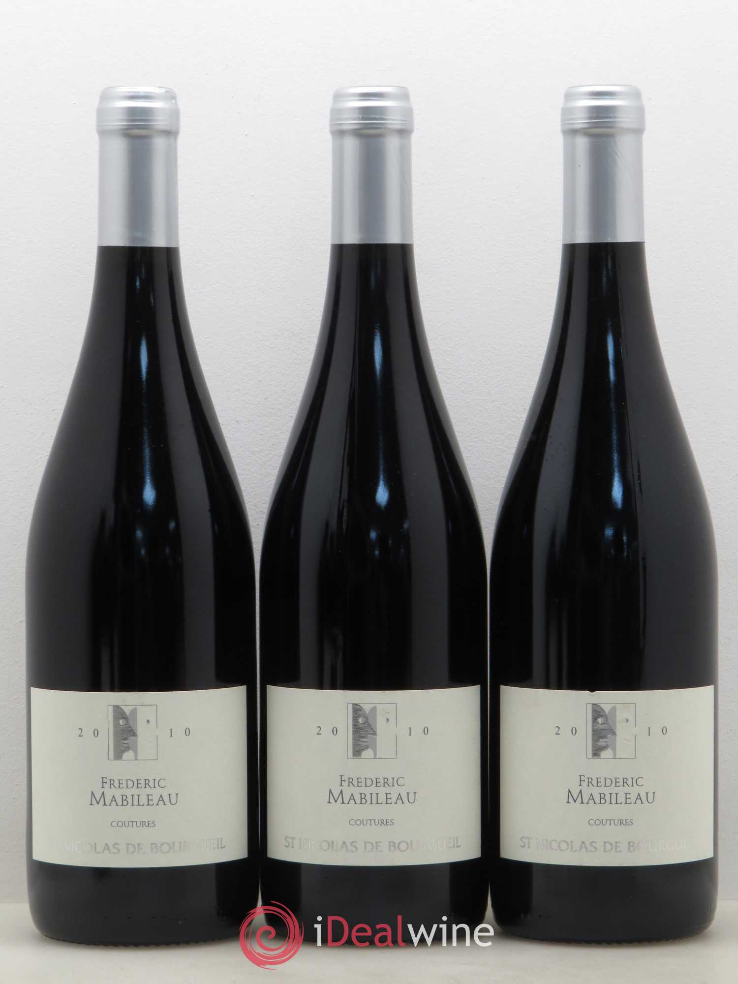 Saint-Nicolas de Bourgueil Les Coutures Domaine Frédéric Mabileau 2010 - Posten von 5 Flaschen - 2