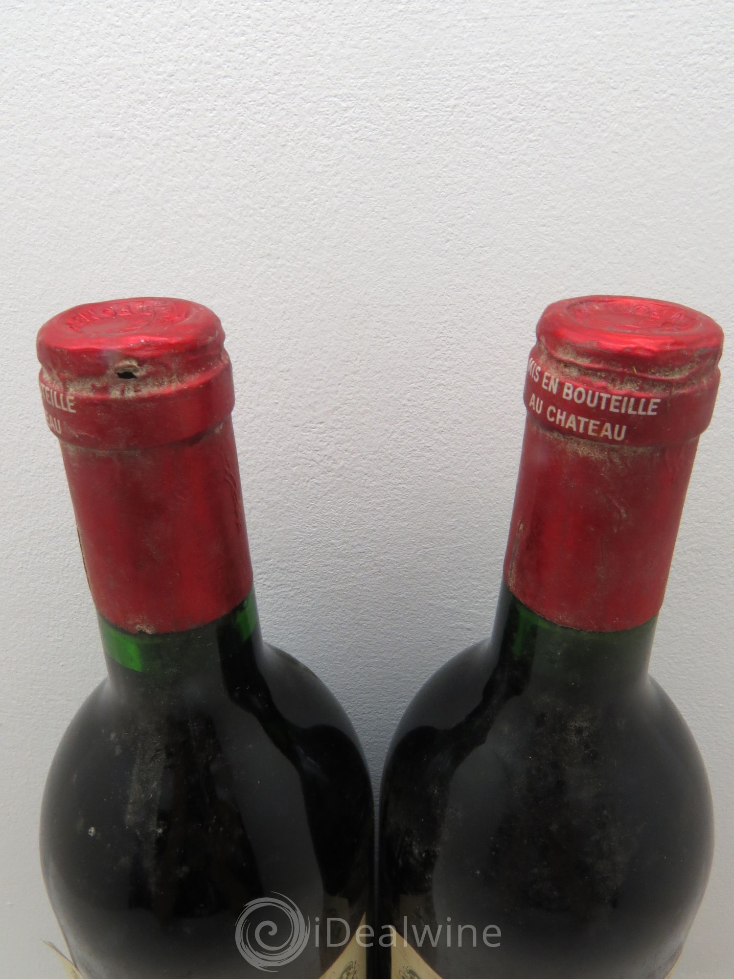 Petrus 1983 - Lot de 2 bouteilles - 1