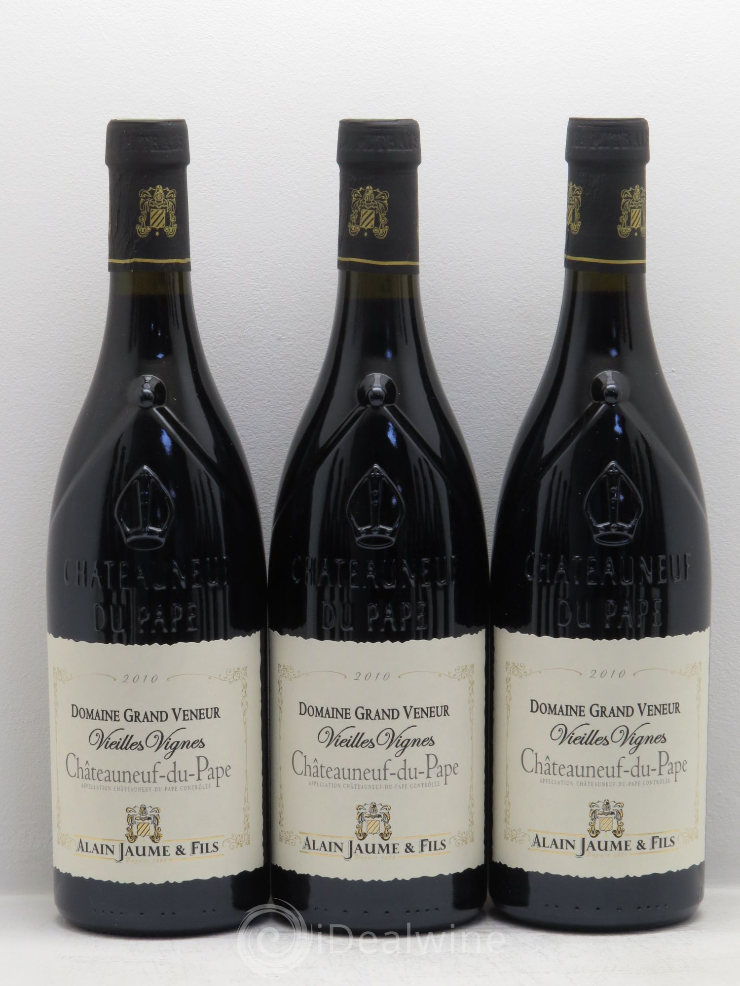 Châteauneuf-du-Pape Vieilles Vignes Grand Veneur (Domaine) 2010 - Lot de 12 bouteilles - 1