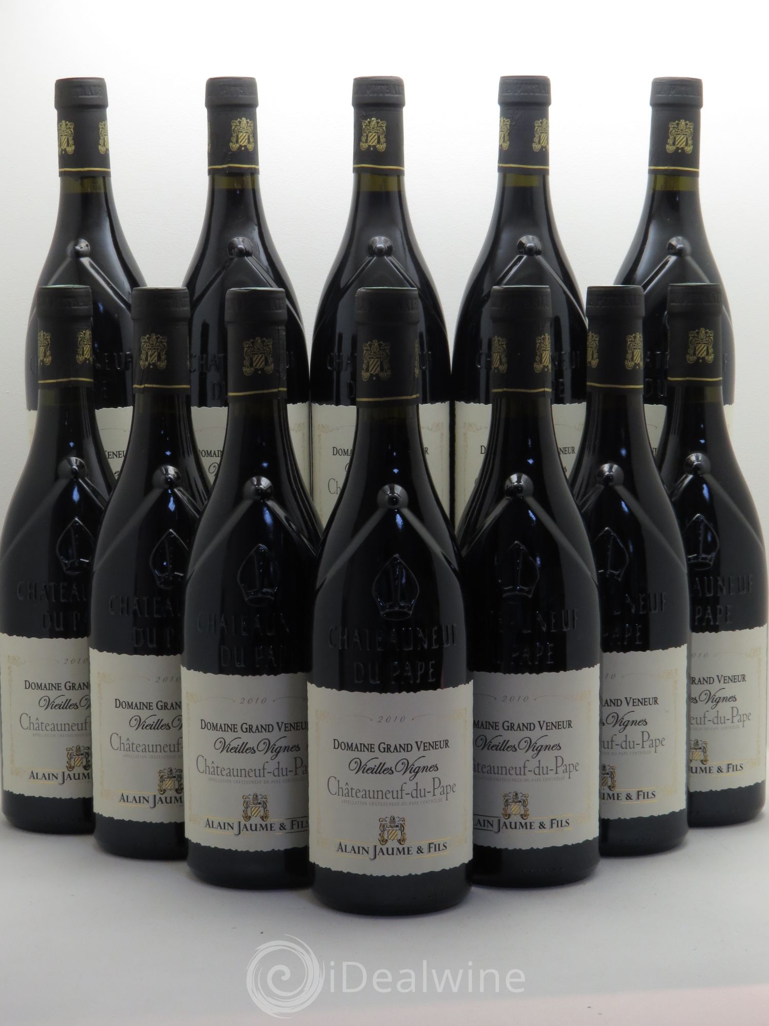 Châteauneuf-du-Pape Vieilles Vignes Grand Veneur (Domaine) 2010 - Lot de 12 bouteilles - 0