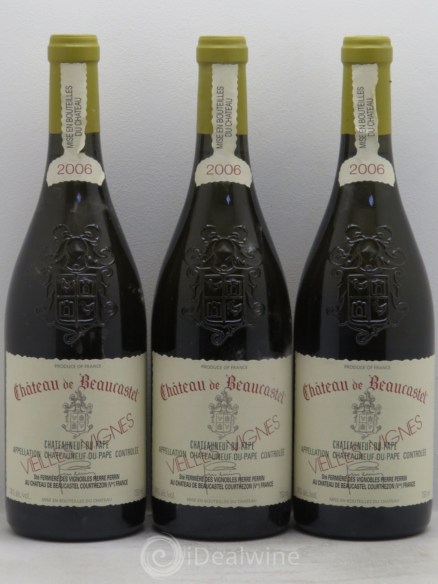 Châteauneuf-du-Pape Château de Beaucastel Vieilles vignes Roussanne Famille Perrin 2006 - Lot de 3 bouteilles - 0