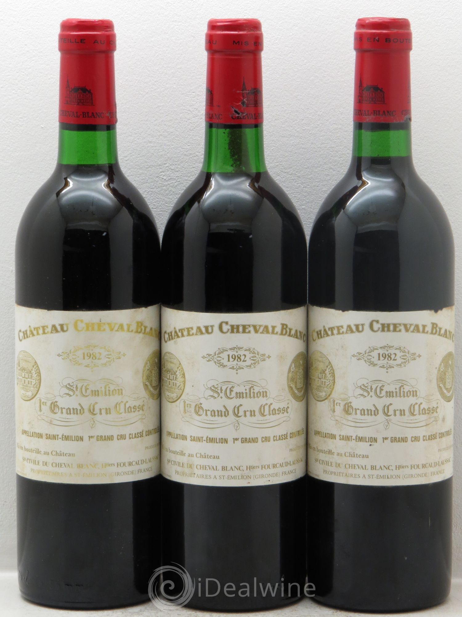 Château Cheval Blanc 1er Grand Cru Classé A 1982 - Lot de 3 bouteilles - 0