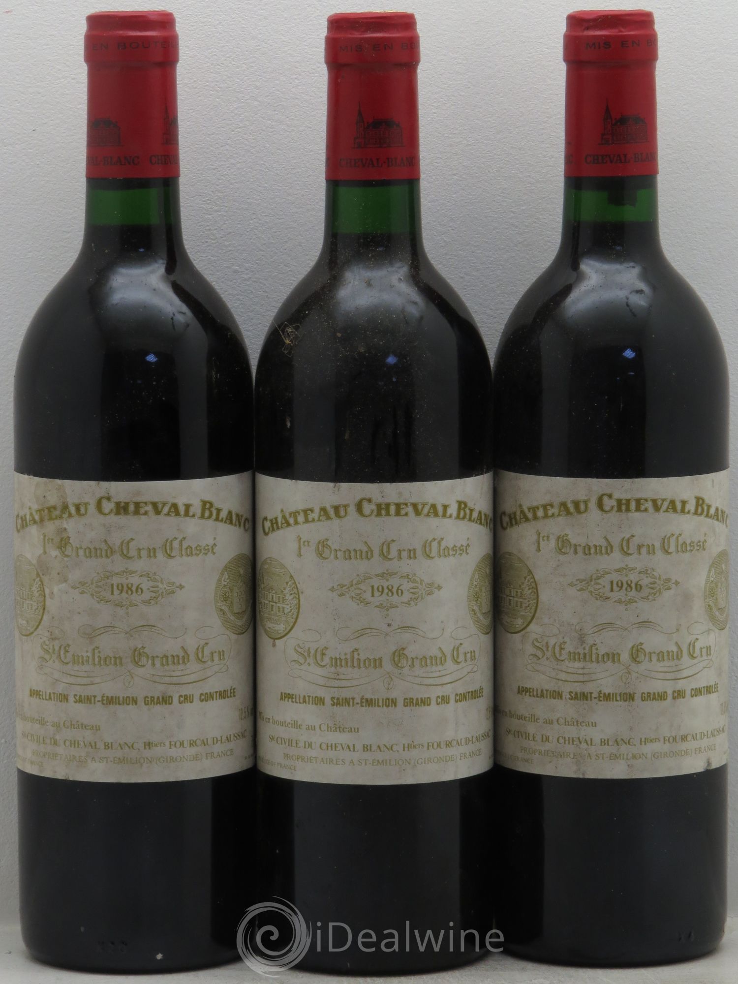 Château Cheval Blanc 1er Grand Cru Classé A 1986 - Lot de 3 bouteilles - 0