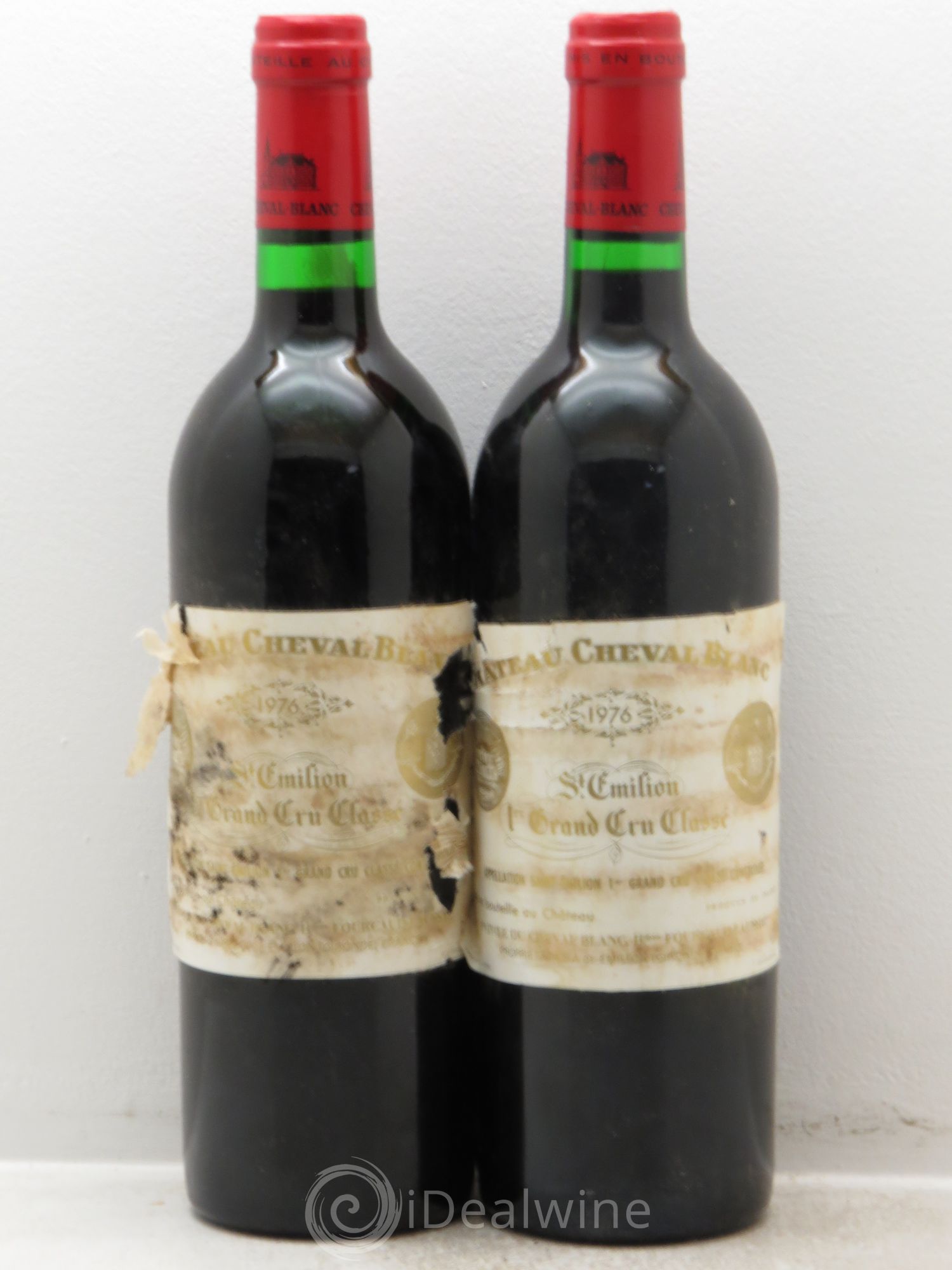 Château Cheval Blanc 1er Grand Cru Classé A 1976 - Lot de 2 bouteilles - 0