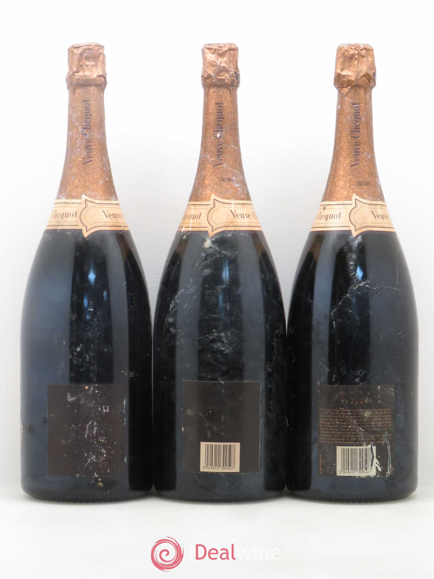 Champagne - Veuve Clicquot Ponsardin Réserve 1990 - Posten von 3 Magnum - 1