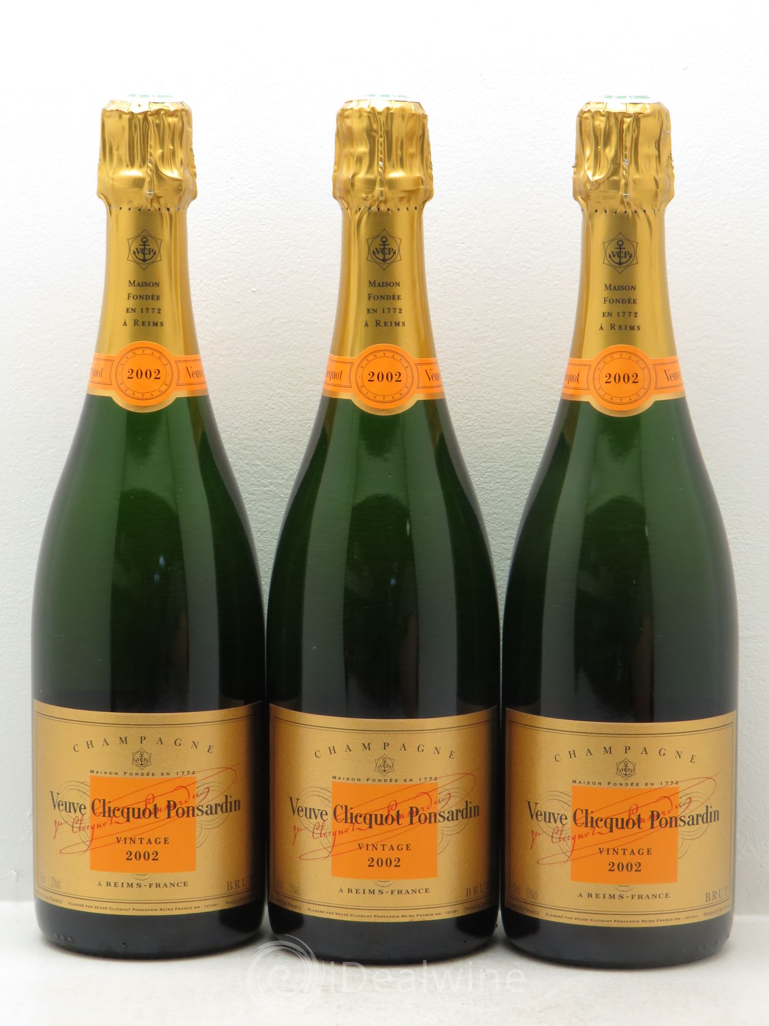 Champagne Veuve Clicquot Vintage 2002 - Posten von 3 Flaschen - 0
