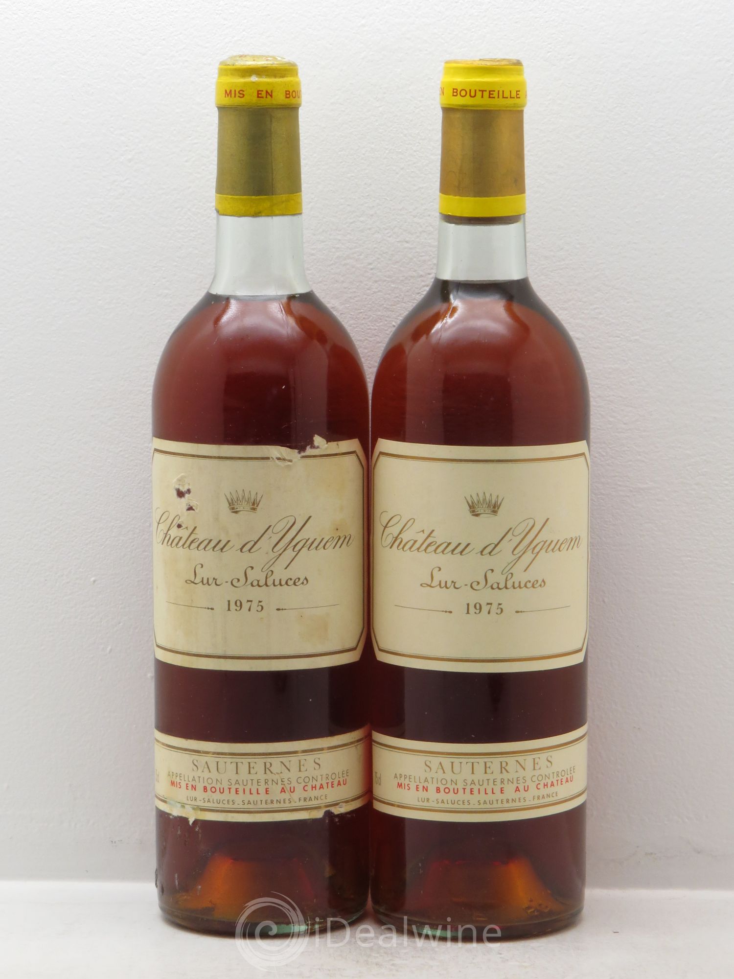 Château d' Yquem 1er Cru Classé Supérieur 1975 - Lotto di 2 bottiglie - 0