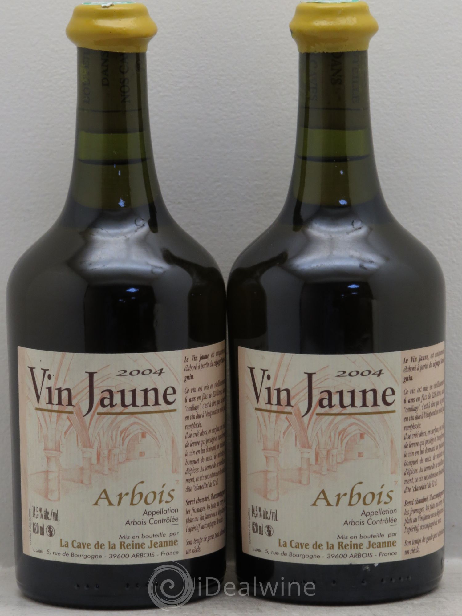 Arbois Vin Jaune Cave de Reine Jeanne 2004 - Posten von 2 Flaschen - 0