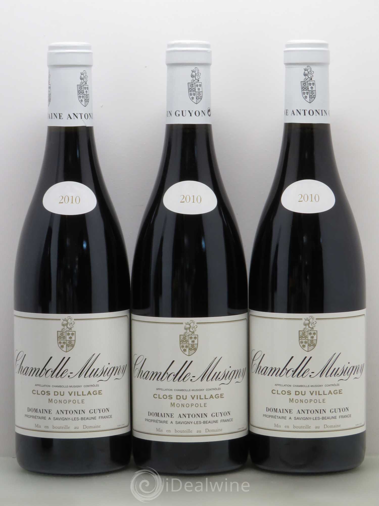 Chambolle-Musigny Clos Du Village A. Guyon 2010 - Posten von 6 Flaschen - 1