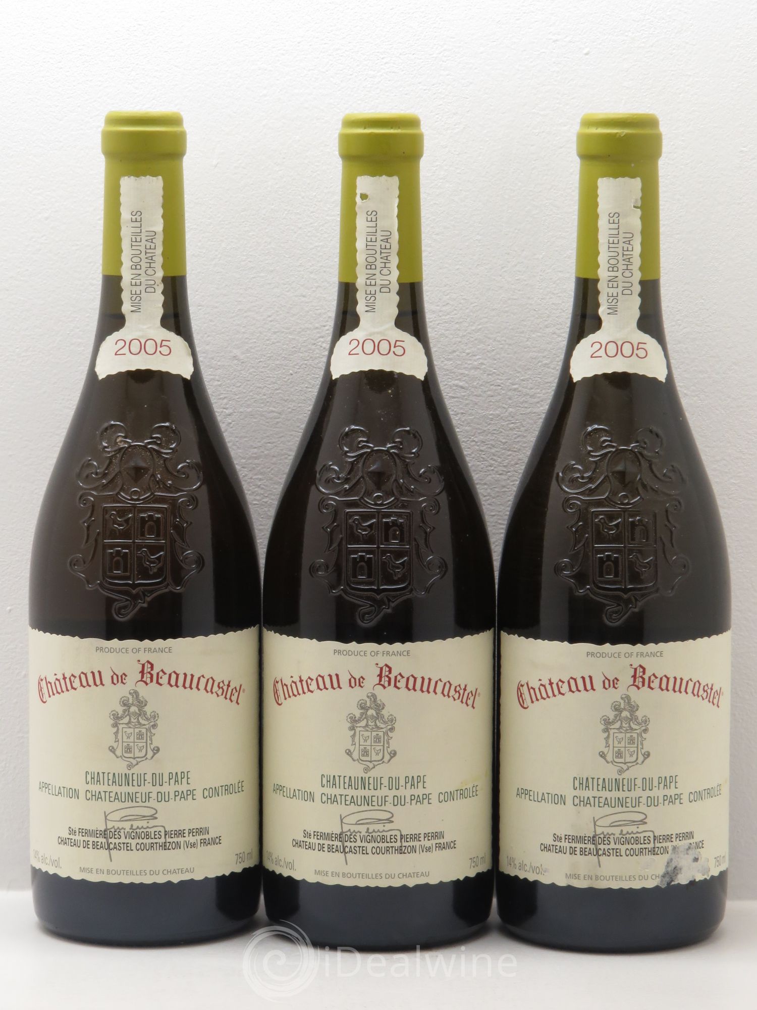 Châteauneuf-du-Pape Château de Beaucastel Famille Perrin 2005 - Lot de 3 bouteilles - 0
