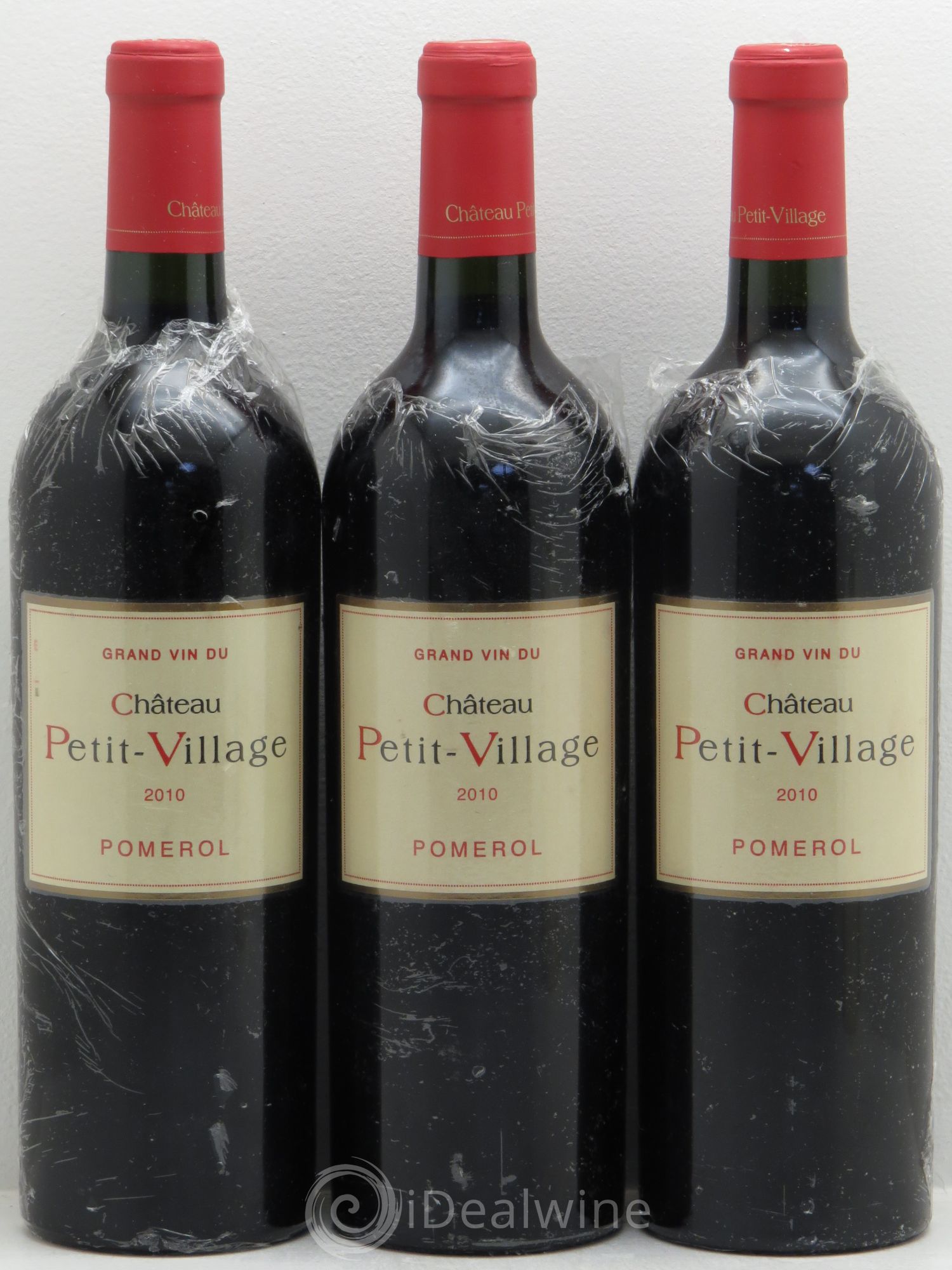 Château Petit Village 2010 - Lot de 3 bouteilles - 0