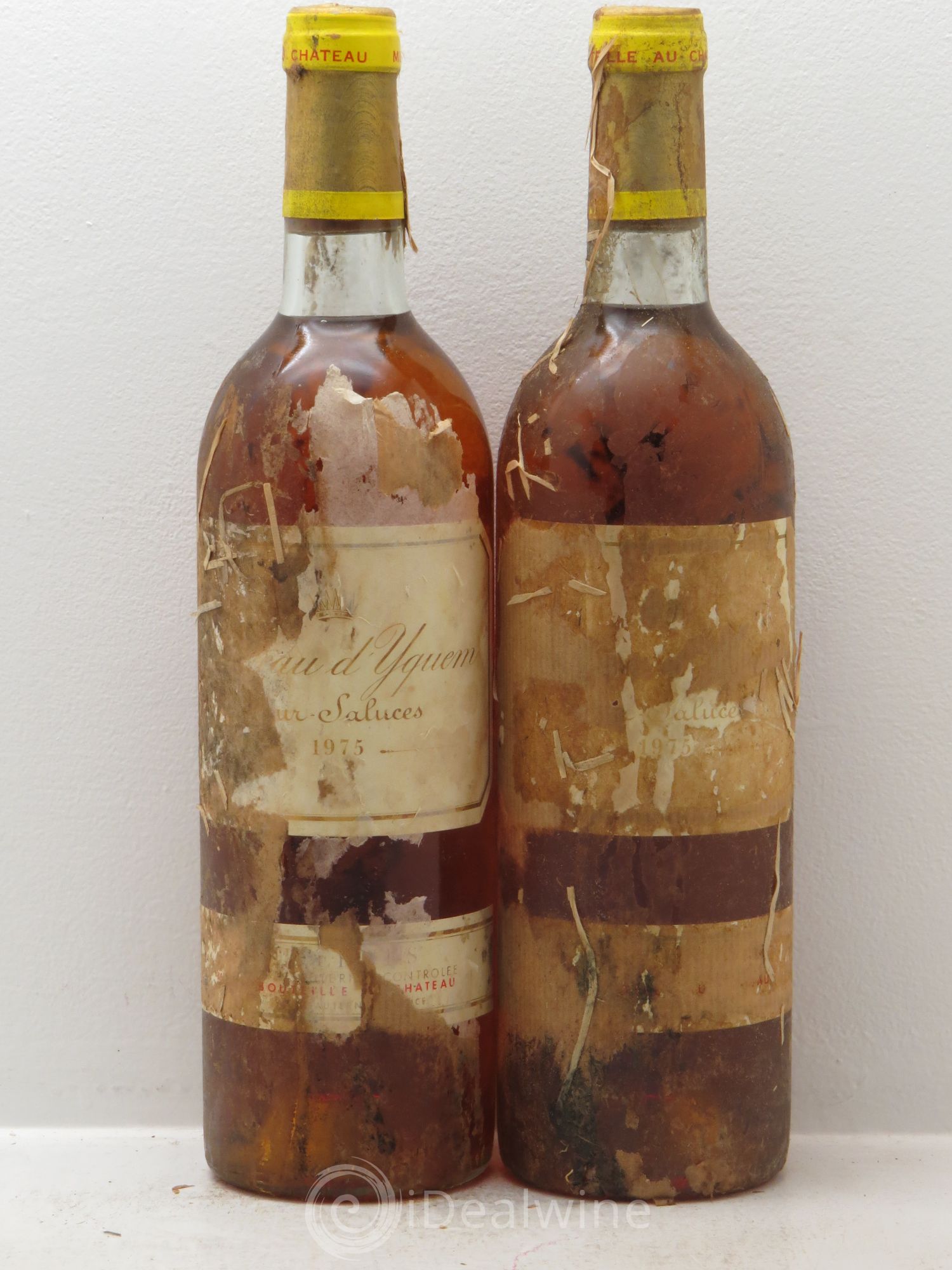 Château d' Yquem 1er Cru Classé Supérieur 1975 - Lotto di 2 bottiglie - 0