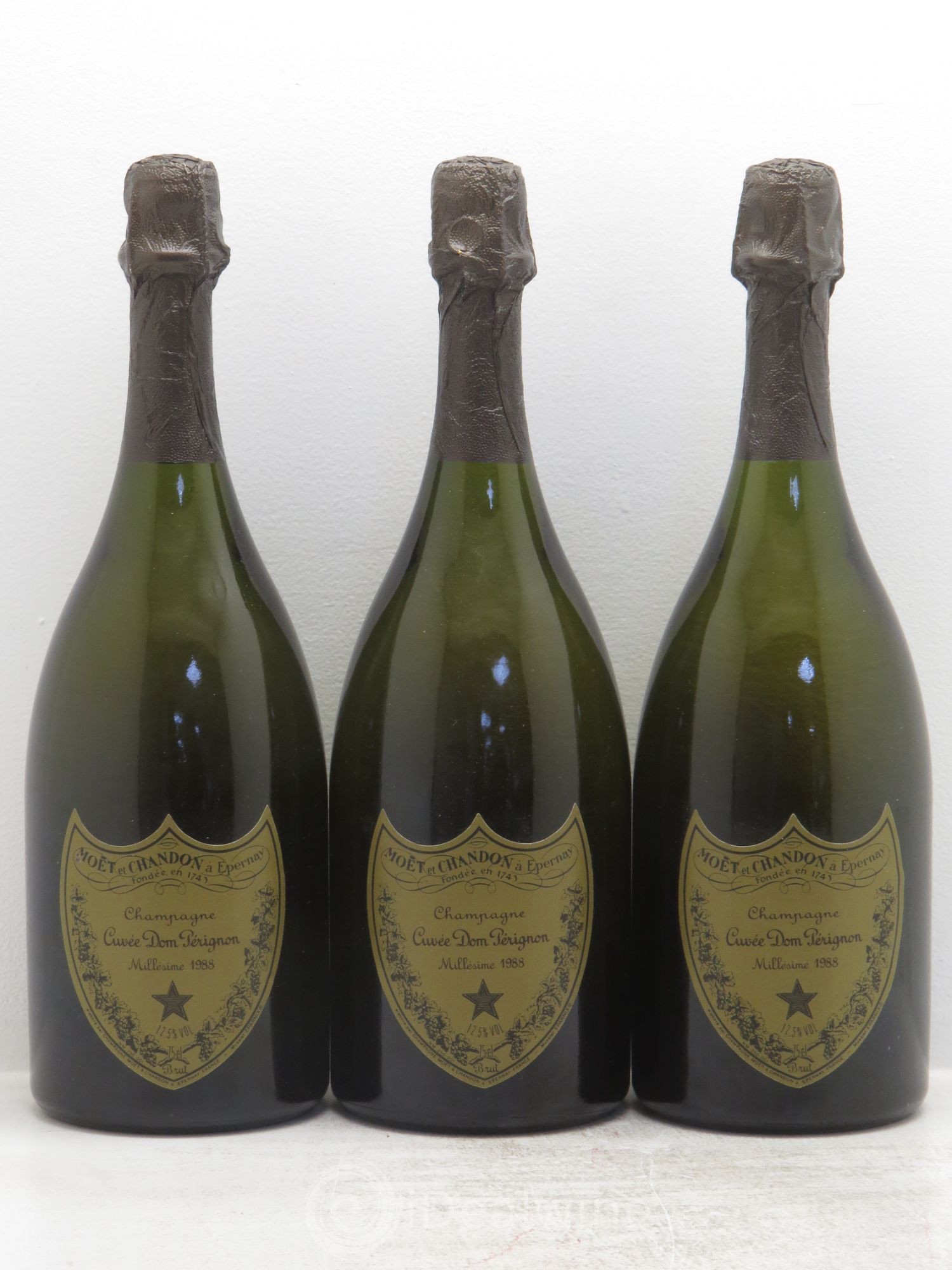 Brut Dom Pérignon 1988 - Lot de 3 bouteilles - 0