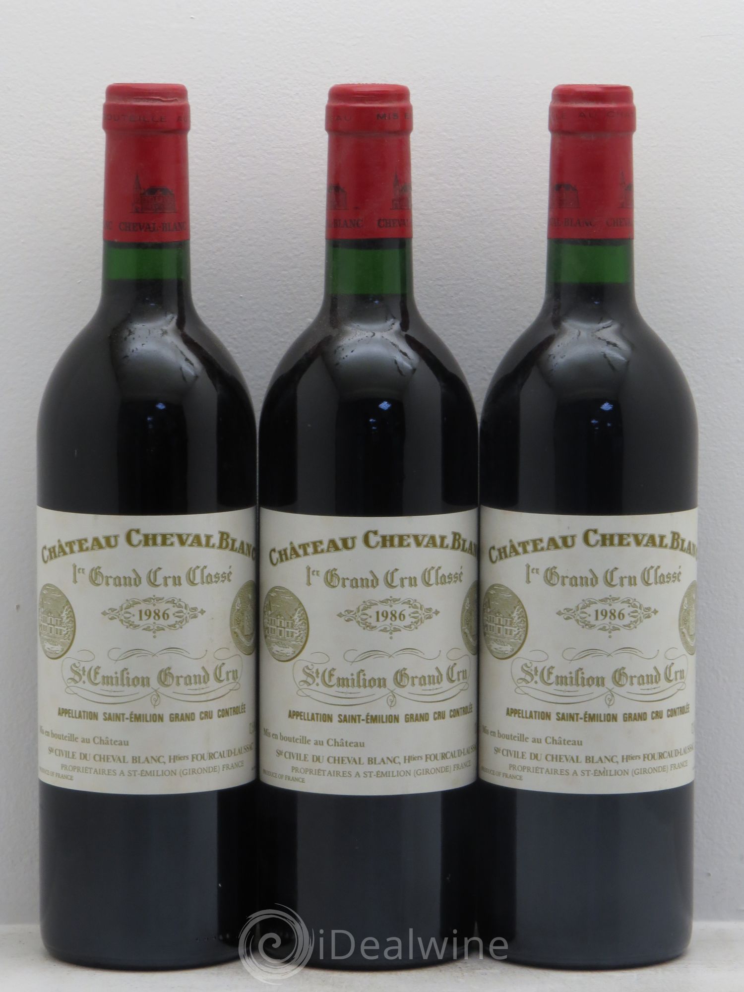 Château Cheval Blanc 1er Grand Cru Classé A 1986 - Lot de 3 bouteilles - 0