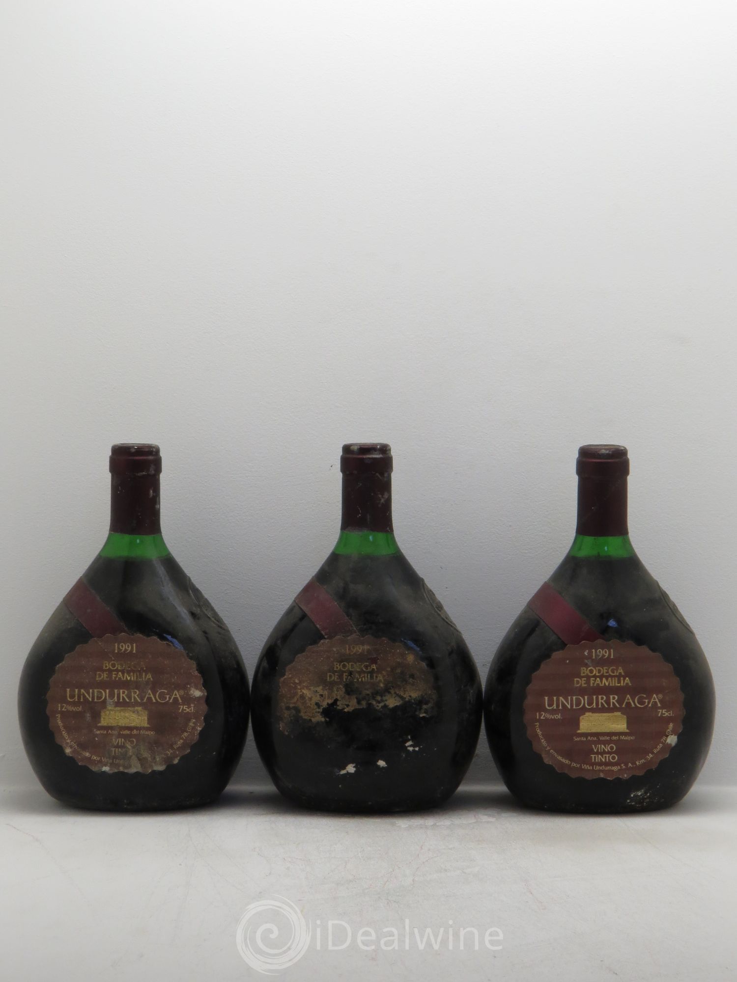 Chili 3 Undurraga Bodega de Familia (sans prix de réserve) 1991 - Posten von 3 Flaschen - 0