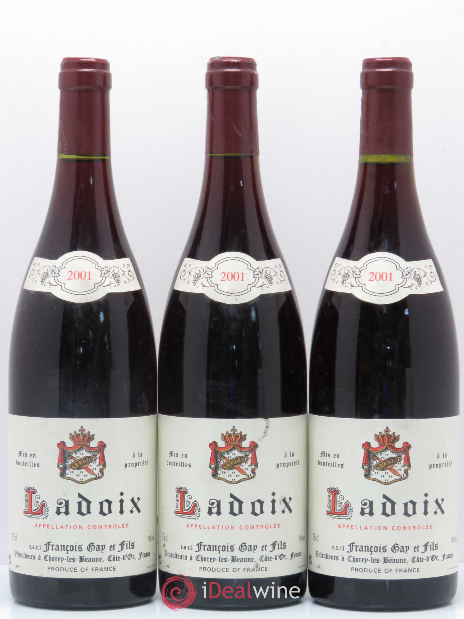 Ladoix François Gay et Fils 2001 - Posten von 3 Flaschen - 0
