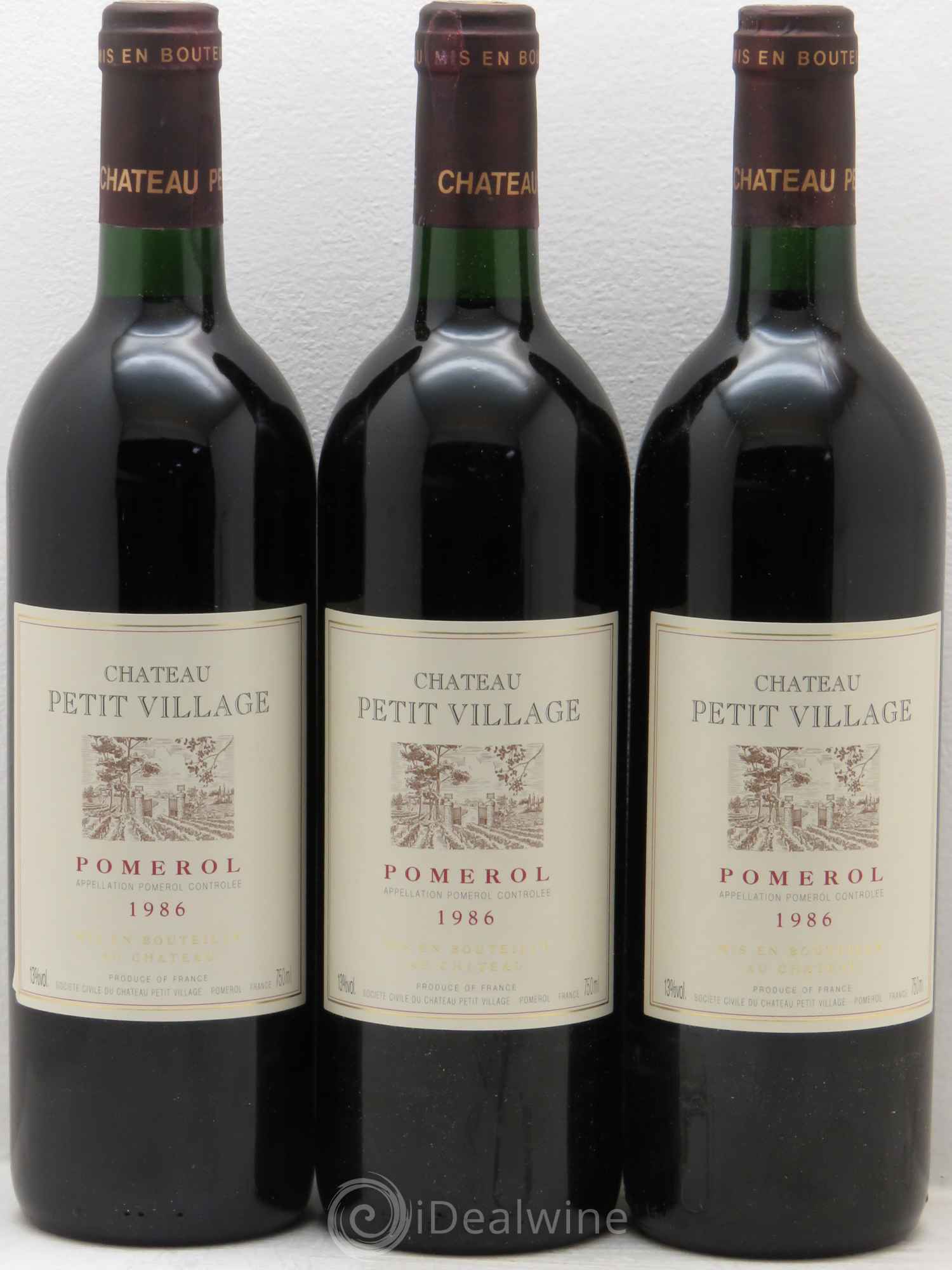 Château Petit Village 1986 - Lot de 3 bouteilles - 0