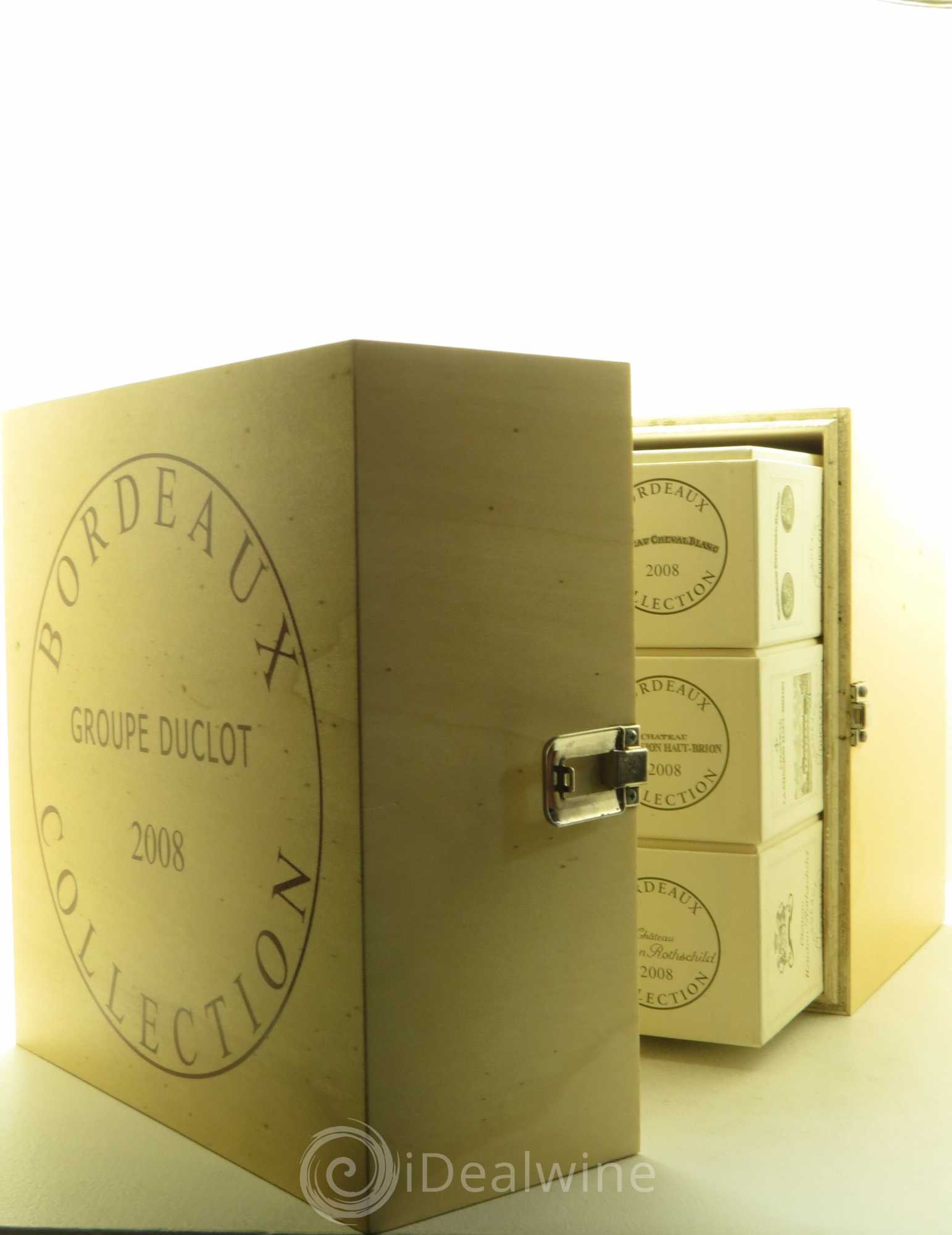 Caisse Collection Duclot 2008 (1 Haut Brion, 1 Margaux, 1 Petrus, 1 Latour, 1 Yquem, 1Cheval Blanc, 1 Lafite R, 1 Mission haut Brion, 1 Mouton Rothschild) 2008 - Lot de 9 bouteilles - 1