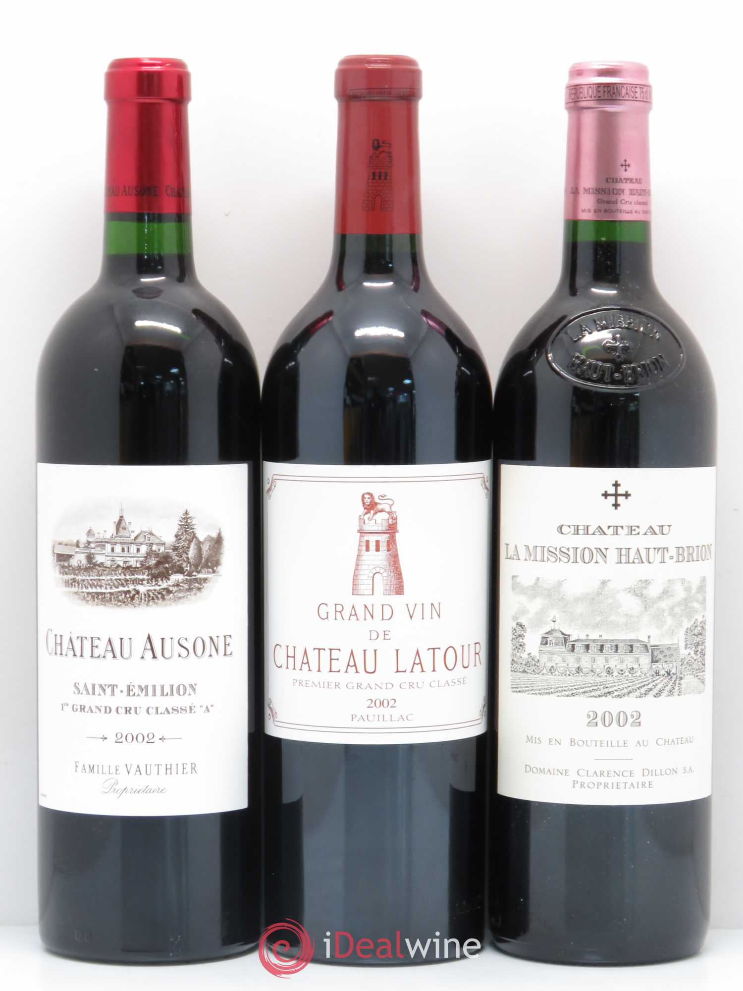 Caisse Collection Duclot 2002 1 Petrus, 1 Latour, 1 Haut Brion, 1 La Mission Haut Brion, 1 Ausone, 1 Cheval blanc, 1 Mouton Rothschild, 1 Margaux, 1 Lafite Rothschild 2002 - Posten von 9 Flaschen - 1