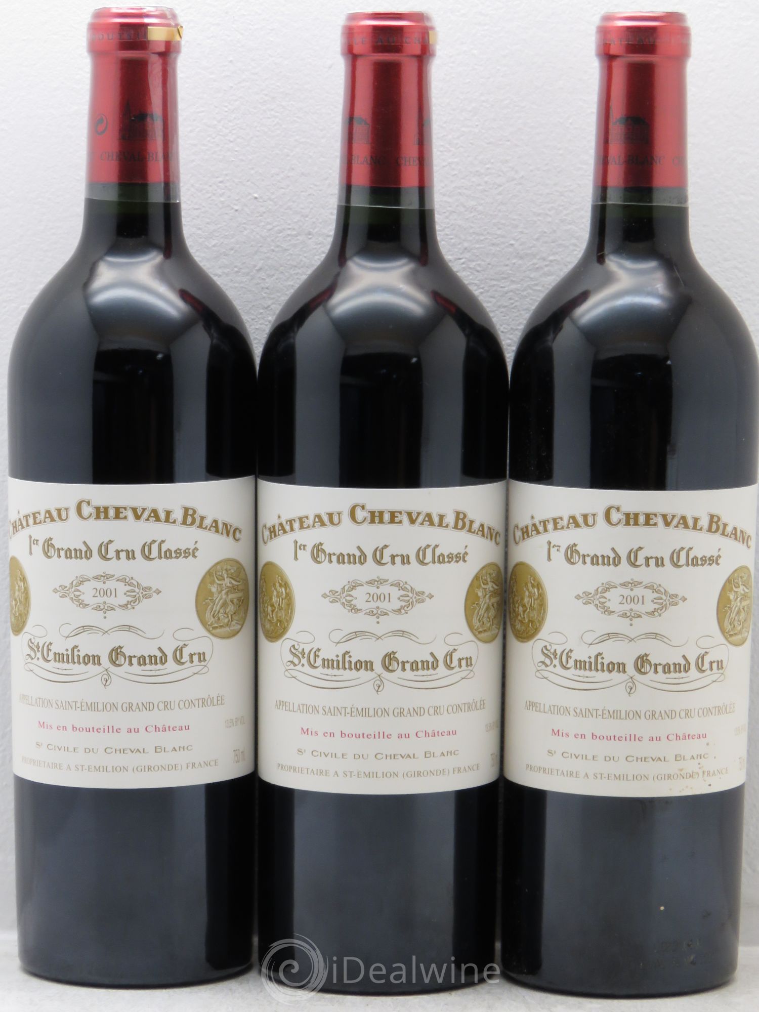 Château Cheval Blanc 1er Grand Cru Classé A 2001 - Lot de 3 bouteilles - 0