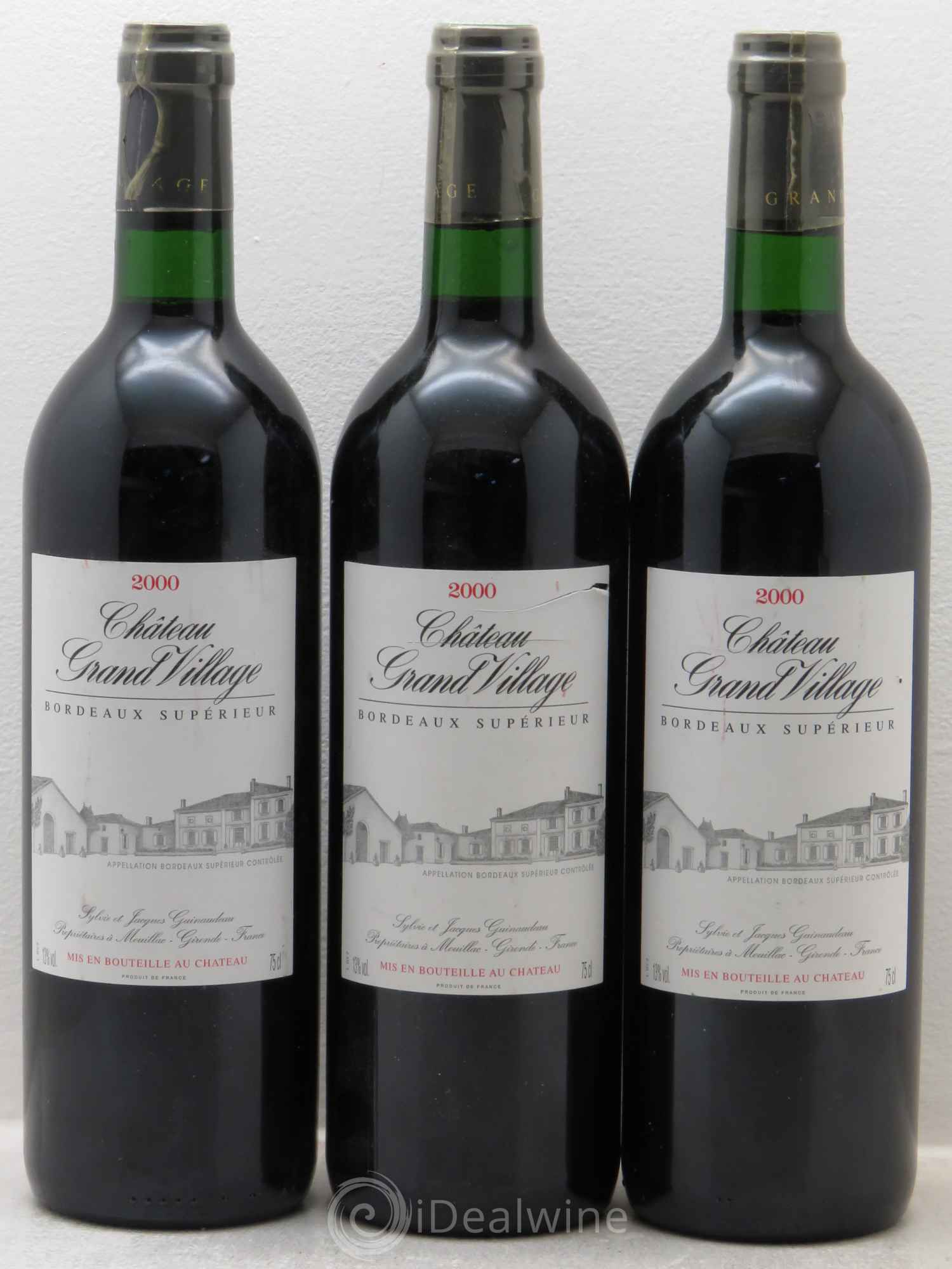 Bordeaux Grand Village (sans prix de réserve) 2000 - Posten von 3 Flaschen - 0