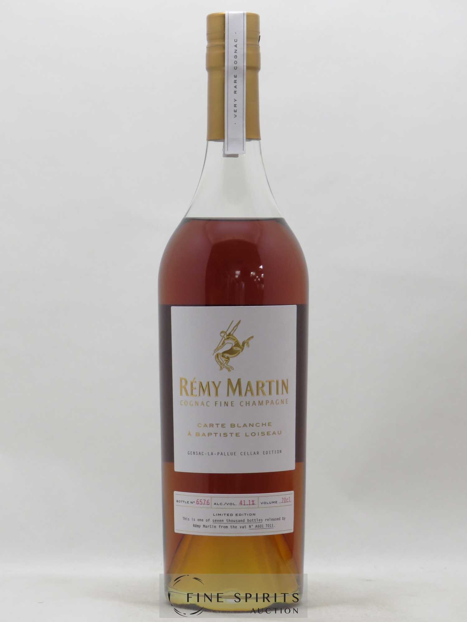 Cognac Rémy Martin Of. Carte Blanche Edition 1 Gensac-La-Pallue Cellar Edition Fine Champagne - Lot de 1 bouteille - 0