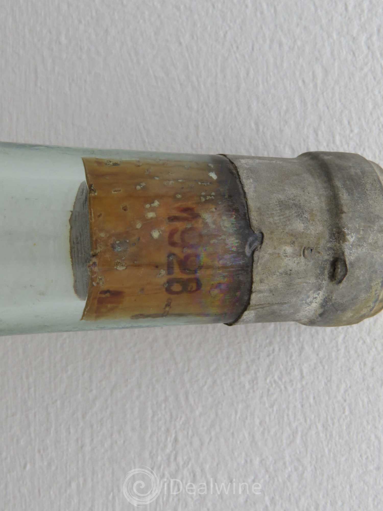Château d' Yquem 1er Cru Classé Supérieur 1928 - Lotto di 1 bottiglia - 2