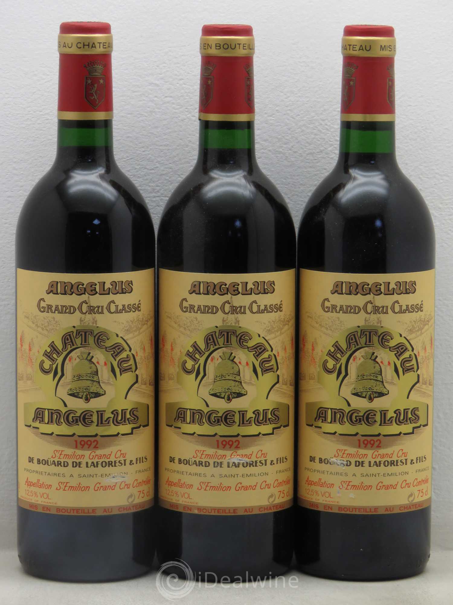 Château Angélus 1er Grand Cru Classé A 1992 - Lot de 3 bouteilles - 0