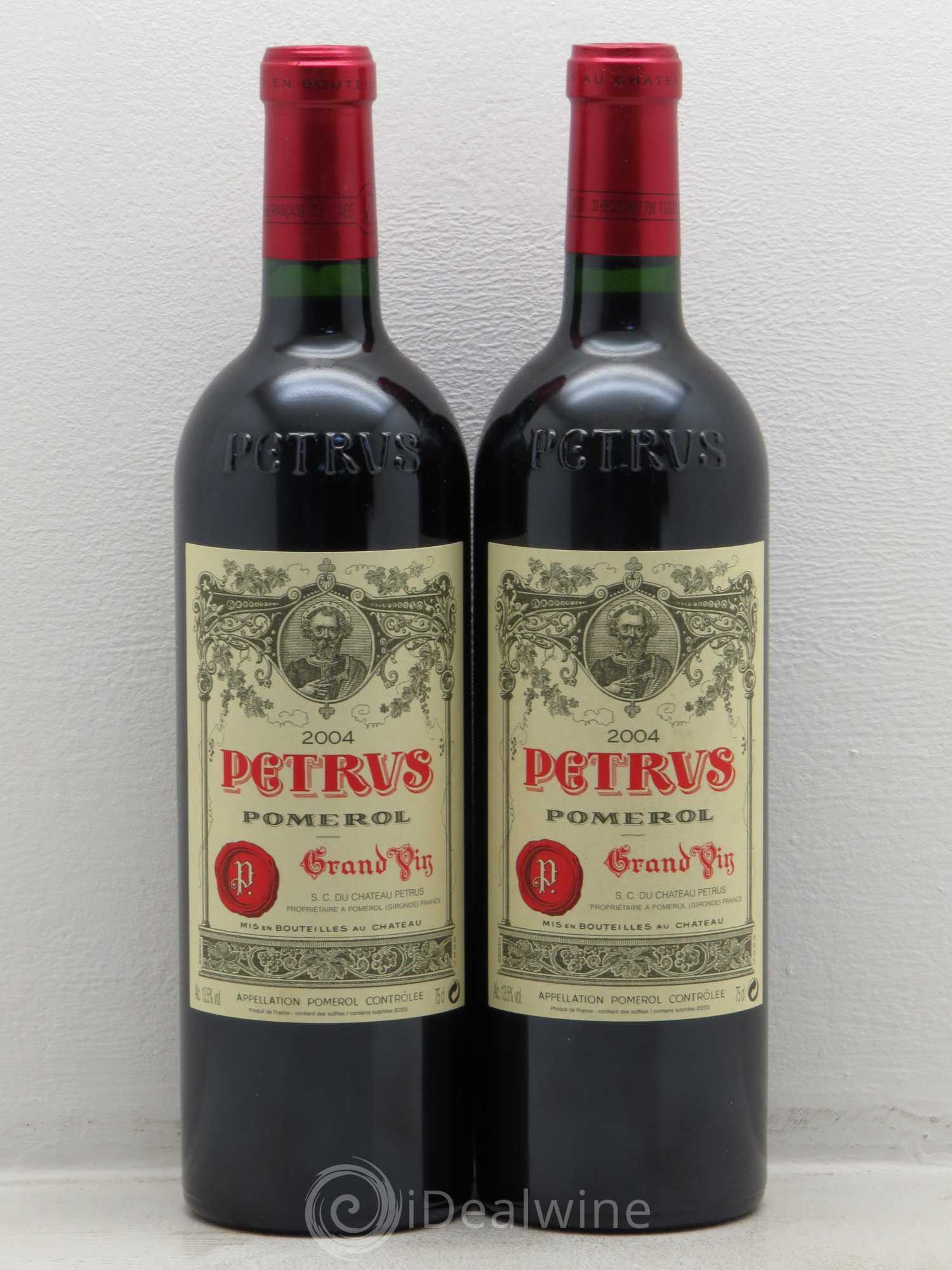Petrus 2004 - Lot de 2 bouteilles - 0