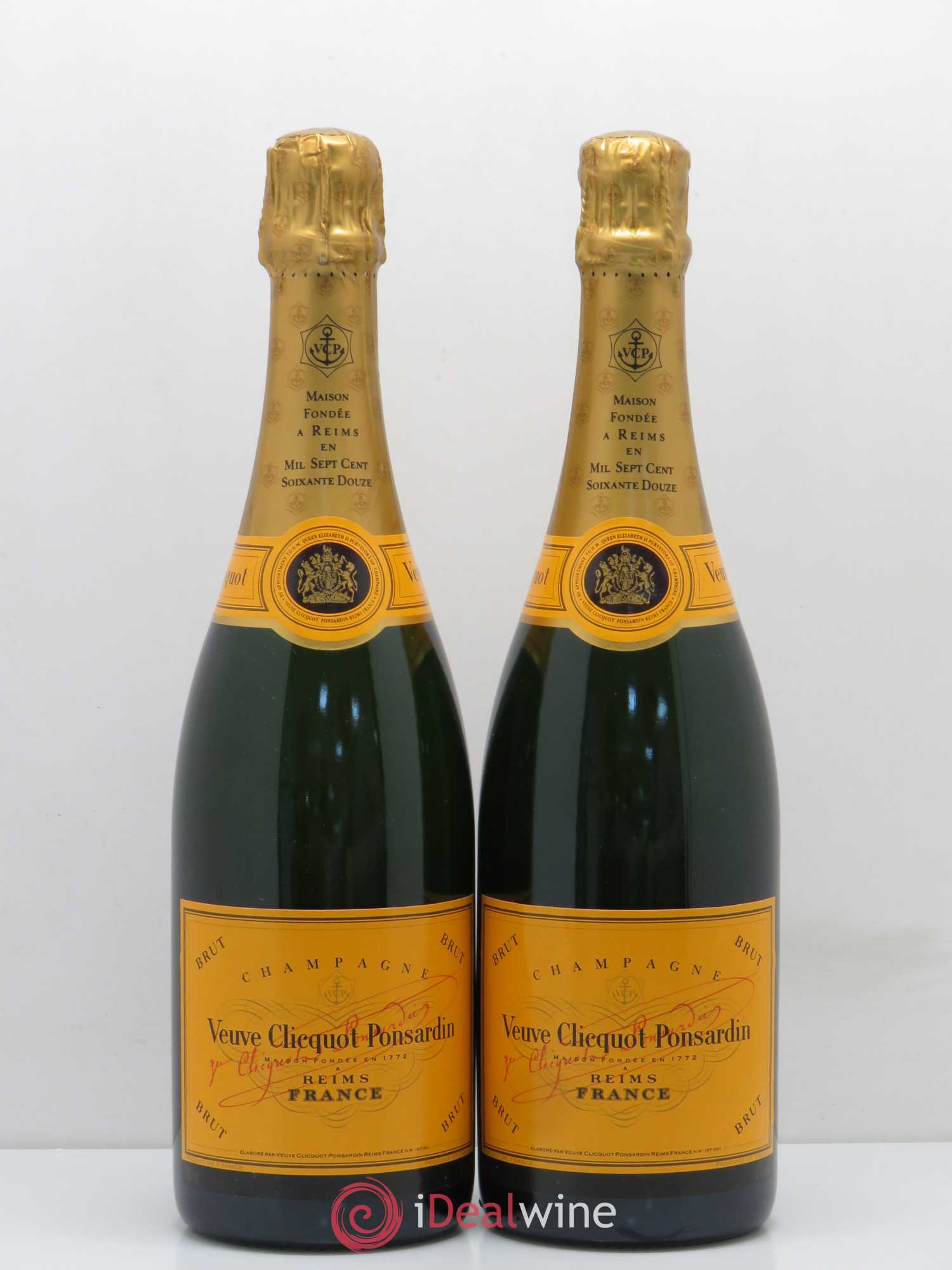 Vintage Veuve Clicquot - Lot de 2 bouteilles - 0